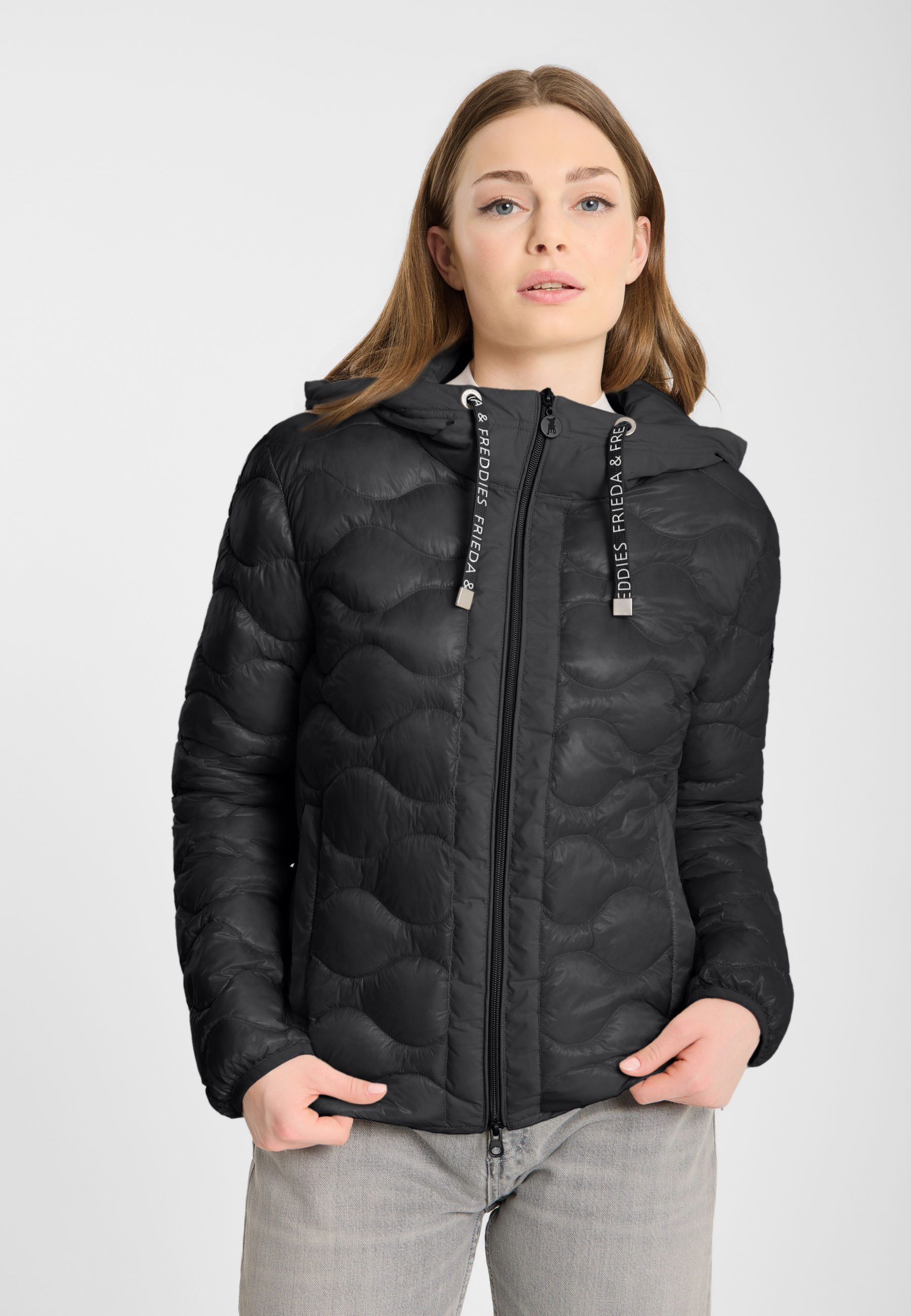 Frieda & Freddies Winterjacke Frieda & Freddies Steppjacke mit Wellensteppung und Materialmix