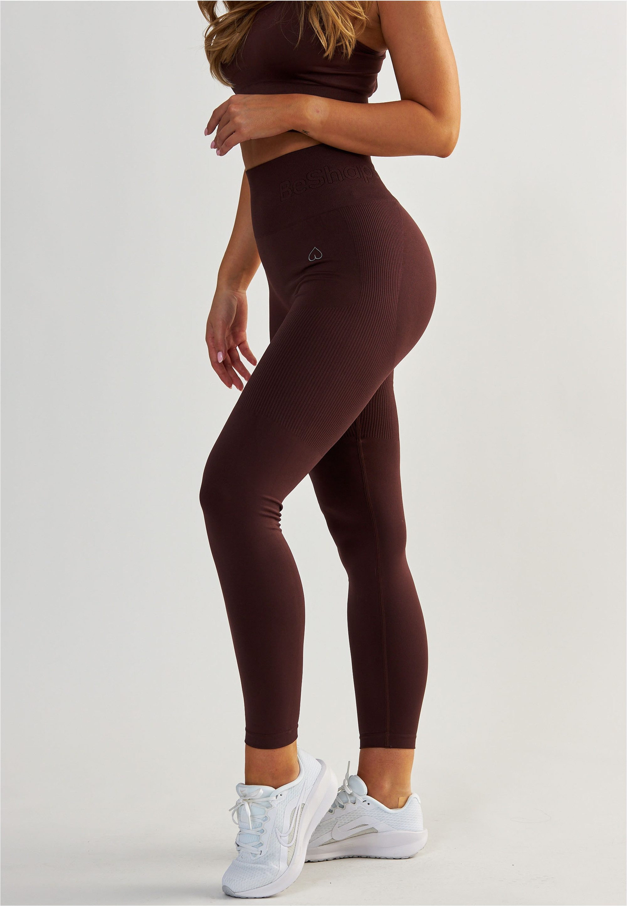BeShaped Trainingstights Lichaam Boost (1-tlg) mit elastischer Eigenschaft