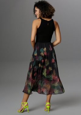 Aniston SELECTED Sommerkleid mit buntem Blätterdruck
