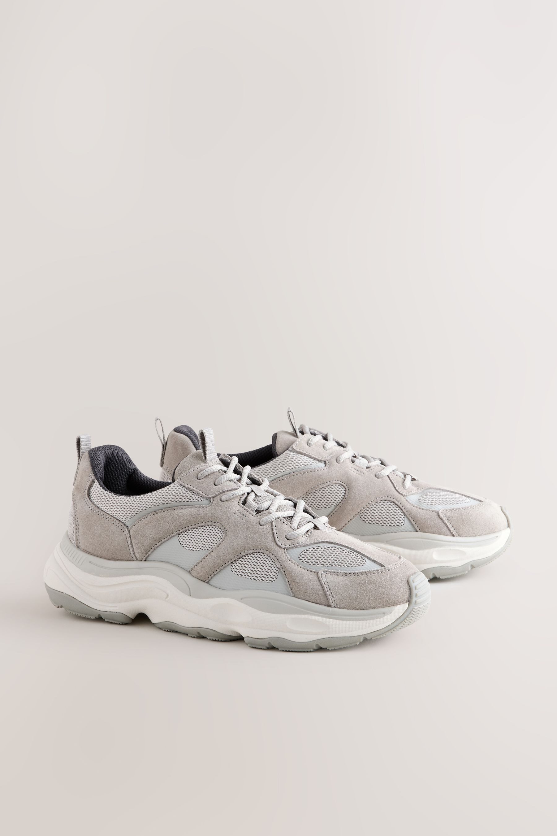 Next Laufschuhe mit Veloursbesatz Sneaker (1-tlg)