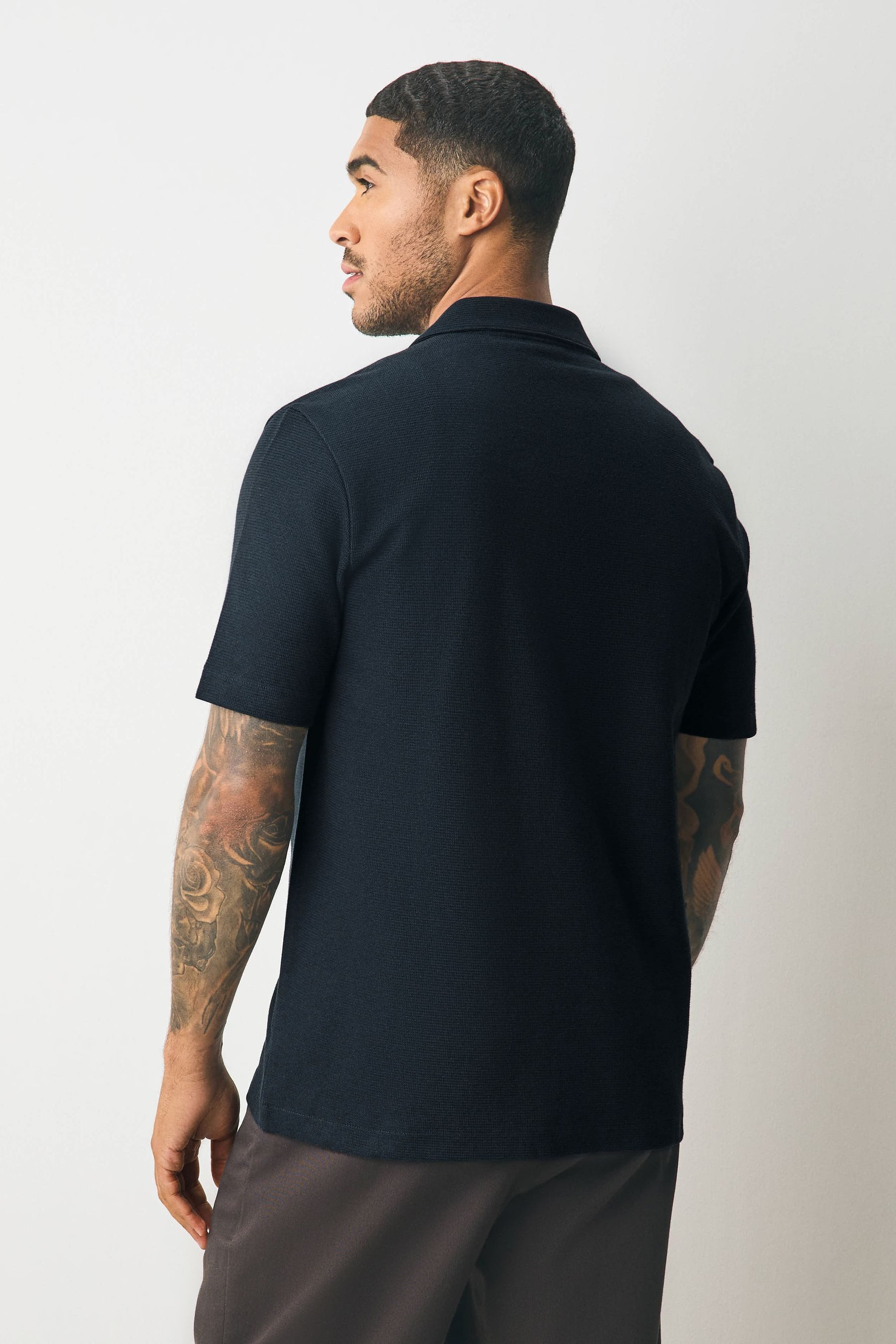 Next Kurzarmhemd Strukturiertes Poloshirt mit Reißverschluss (1-tlg) günstig online kaufen