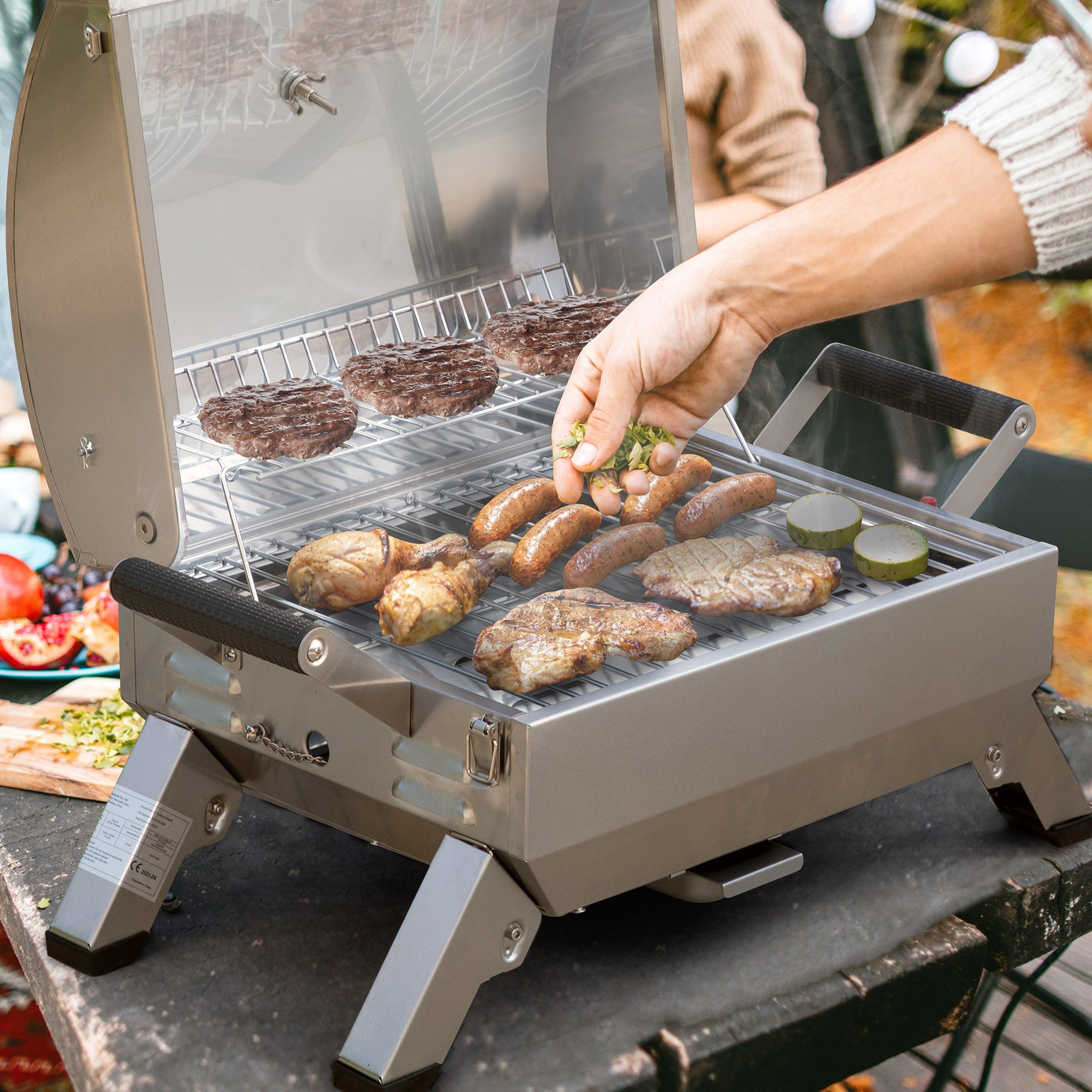 Royal Gourmet Gasgrill 3 kW Edelstahl Tragbarer Gasgrill, Compact Tischgrill für Picknick, Campinggrill mit Zwei Griffen und Reiseschlössern, Klappbaren Beinen