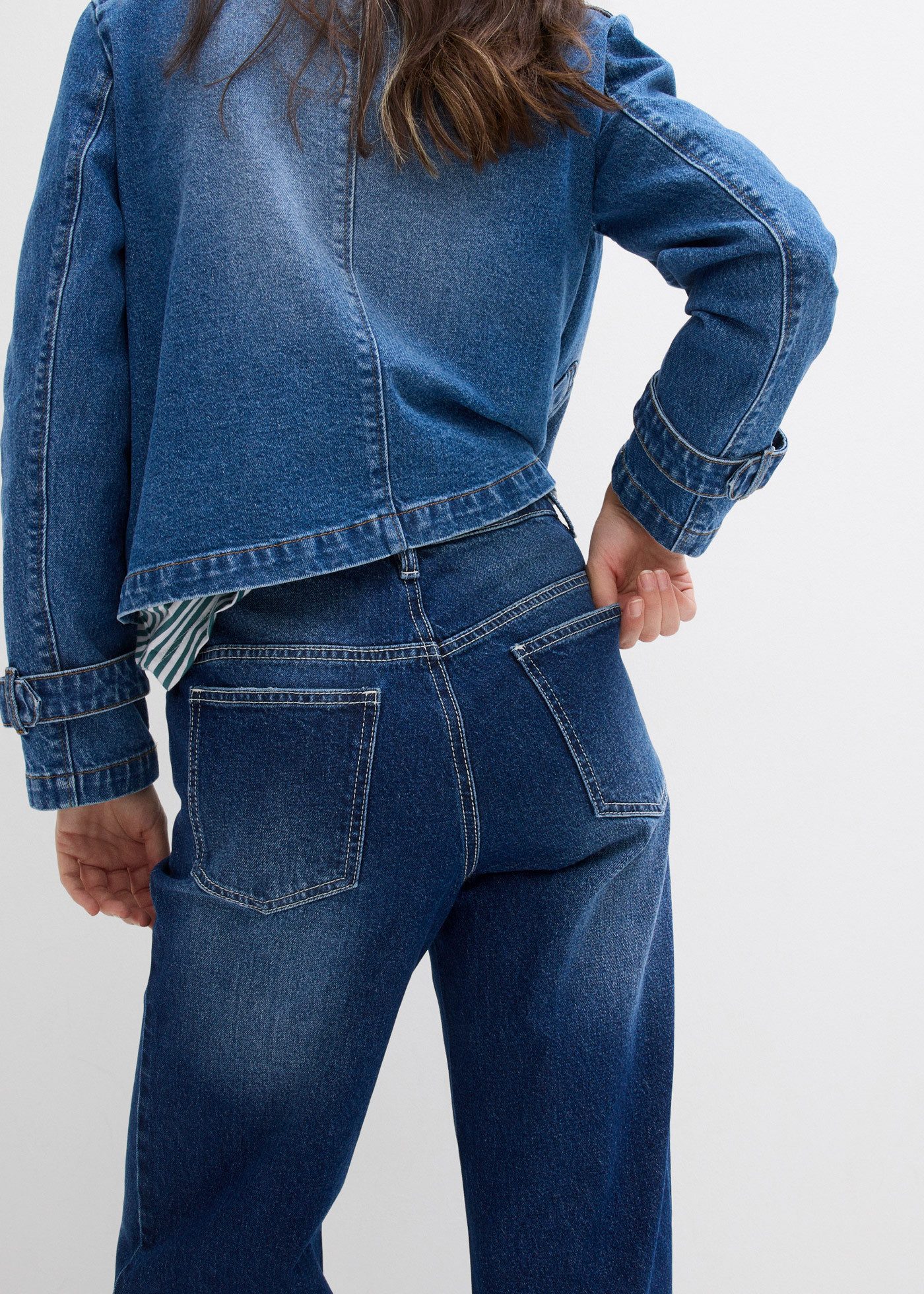 bonprix Weite Jeans loose fit Passform, hoher Bund, aus überwiegend Baumwolle