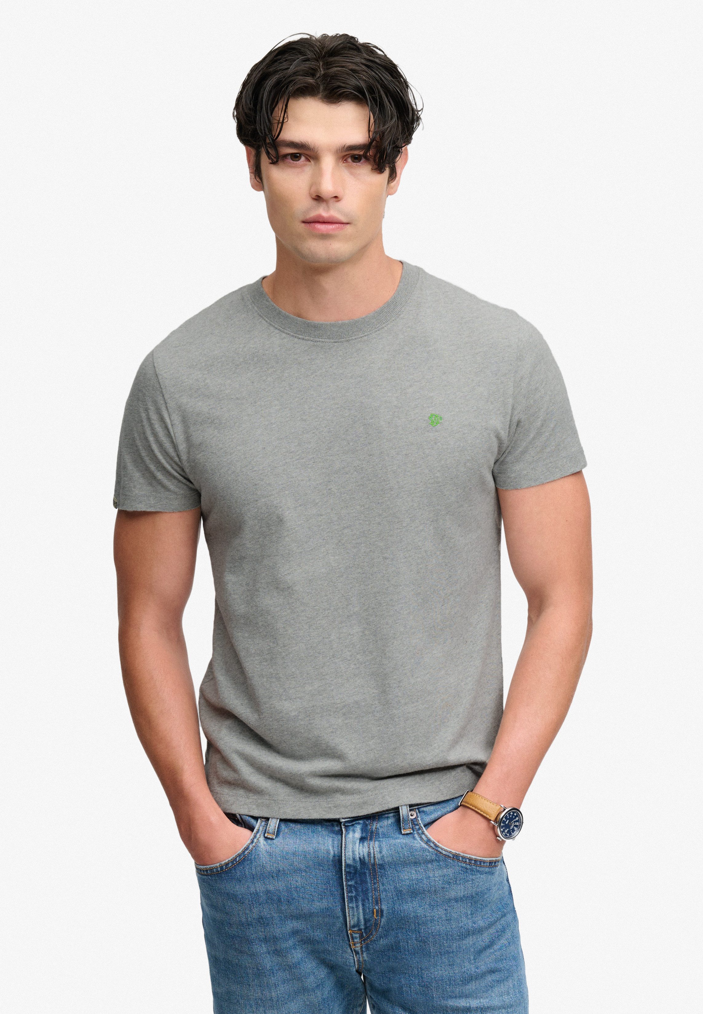 Superdry Rundhalsshirt ESSENTIAL SDCO LOGO EMB TEE Baumwolle, regular fit