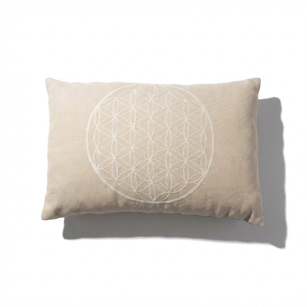 geborgenschlafen Zirbenkissen Blume des Lebens – Dekokissen mit Zirbenspänen – Bio Baumwolle, Deutsche Handfertigung - Nachhaltige Forstwirtschaft