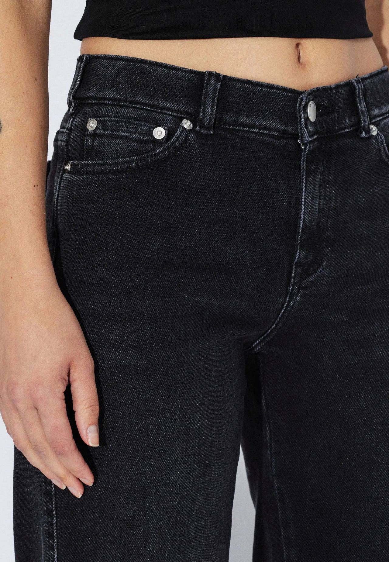 Dr. Denim Slim-fit-Jeans Jeans Dr.Denim Zila Mid Wide - Black Mist Weites, leicht ausgestelltes Bein