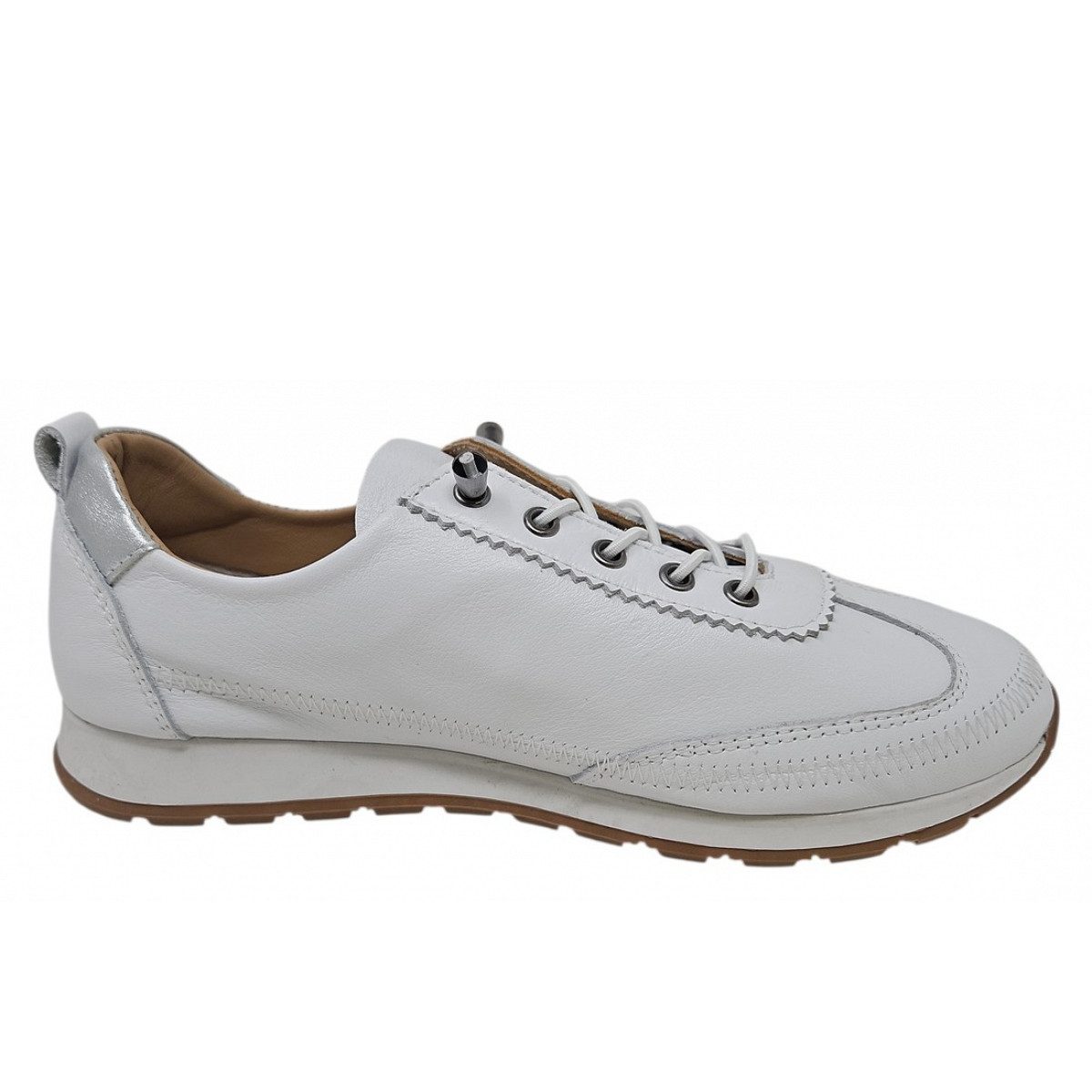COSMOS Comfort Sneaker