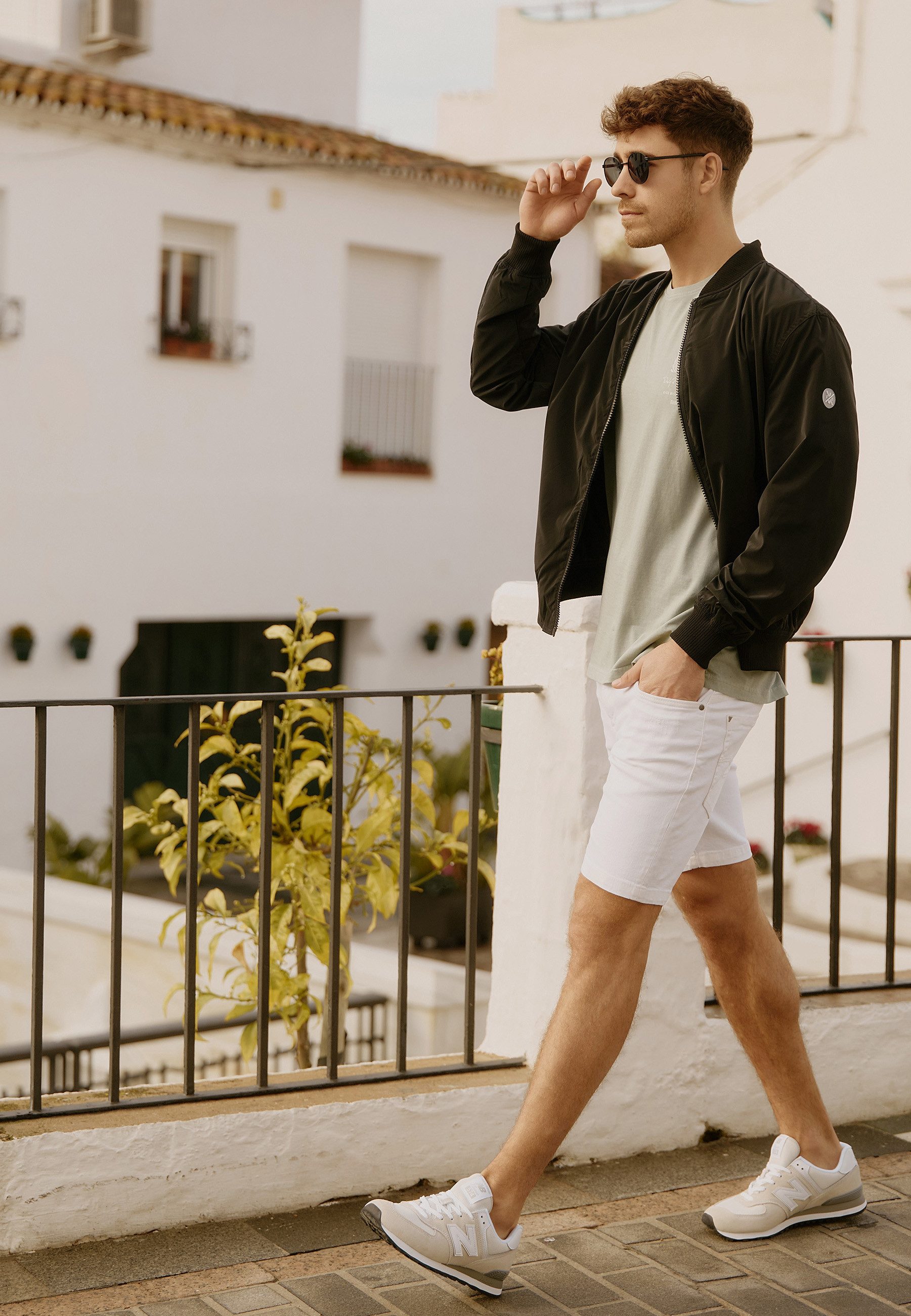 Indicode Jeansshorts Herren INMCFly Jeans Shorts Herrenshorts stretchy Denim-Shorts mit crushed washing