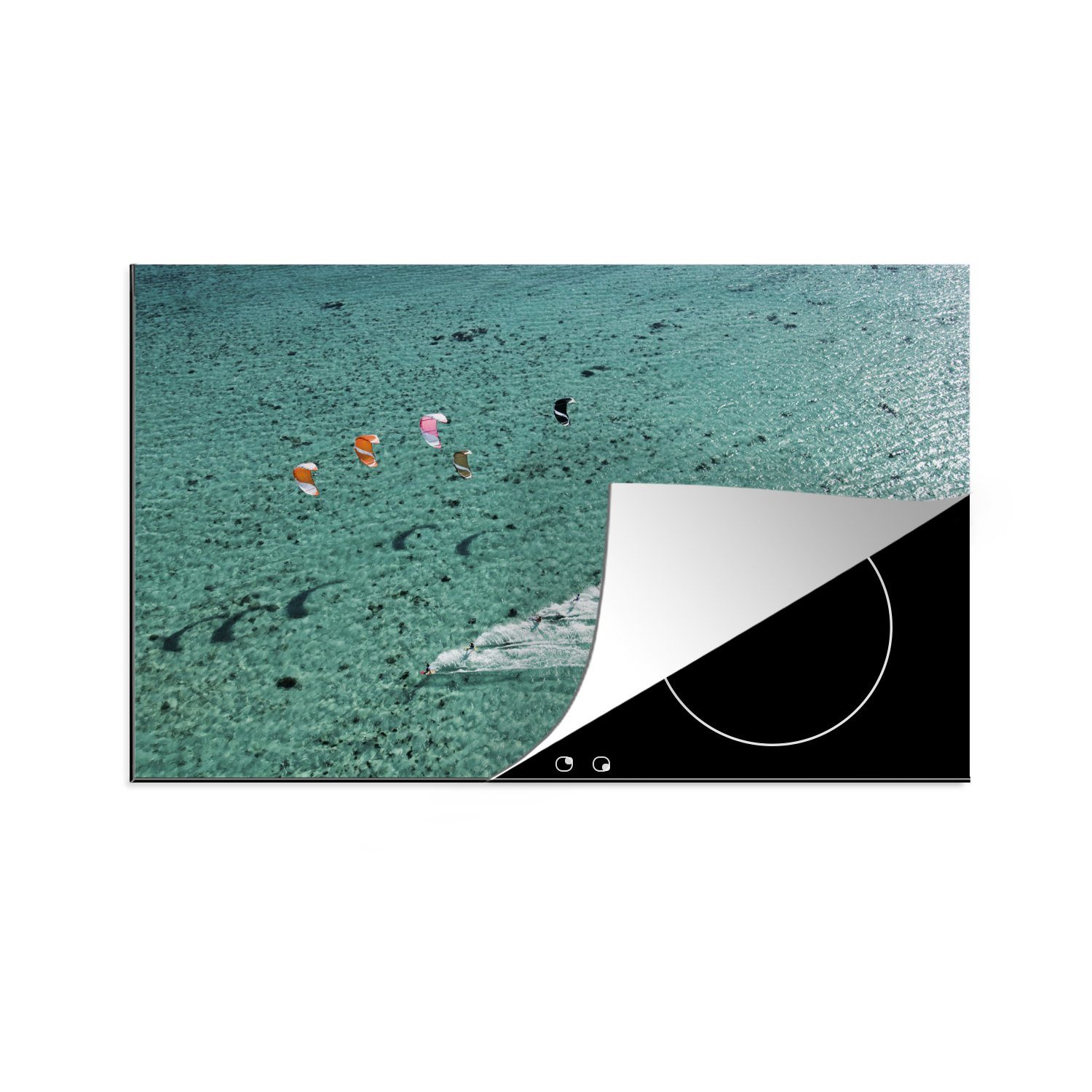 MuchoWow Herdblende-/Abdeckplatte Menschen, die auf dem Ozean kitesurfen, Vinyl, (1 tlg), 81x52 cm, Induktionskochfeld Schutz für die küche, Ceranfeldabdeckung