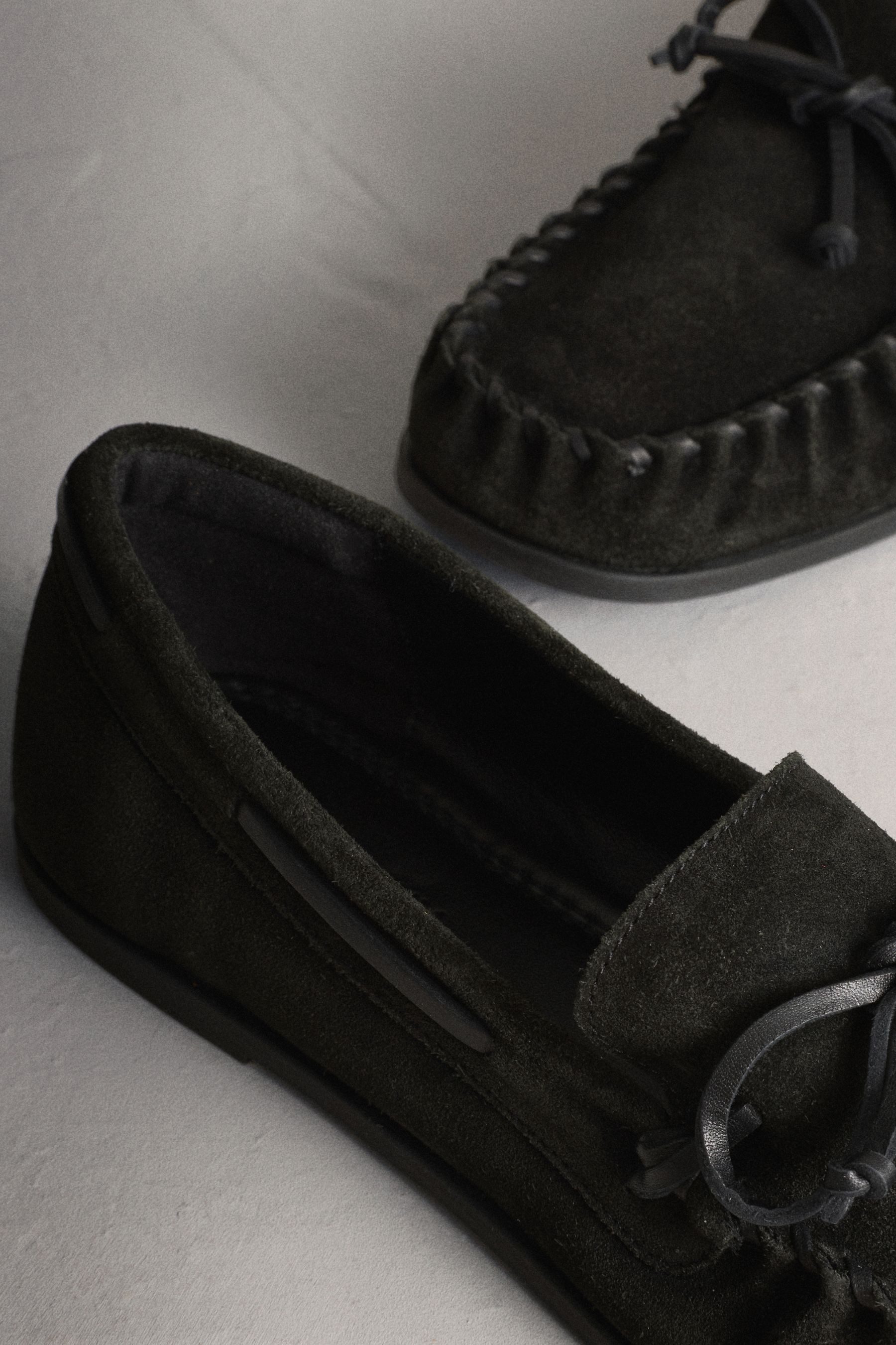 Next N. Premium Loafer aus Leder mit Raffung Loafer (1-tlg)