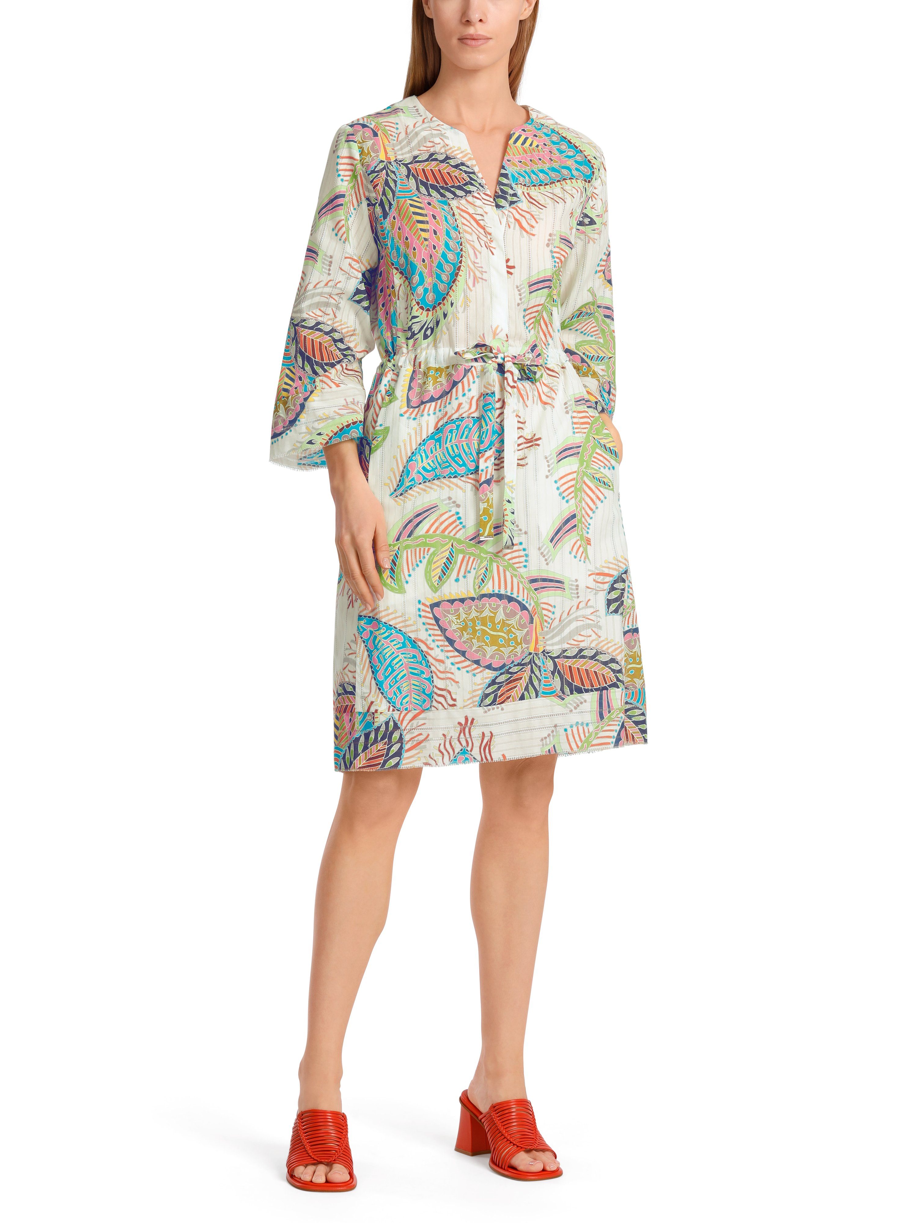 Marc Cain Druckkleid "Collection Beach House" Premium Damenmode mit fancy Blattmotiv, figurumspielend mit Taillenzug