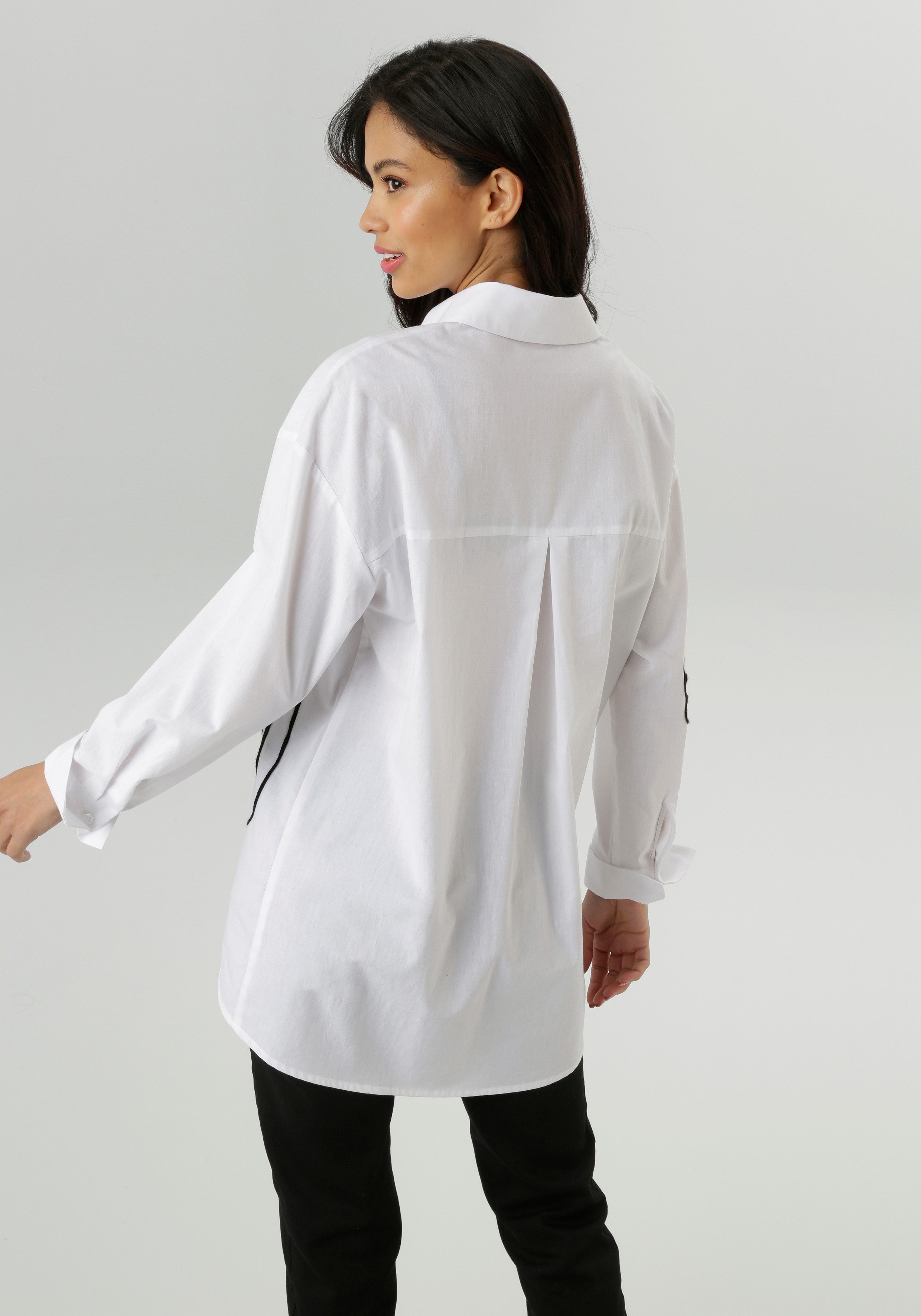 Aniston SELECTED Hemdbluse mit Bordüren-Zierbändern aufgesetzte Blüten günstig online kaufen