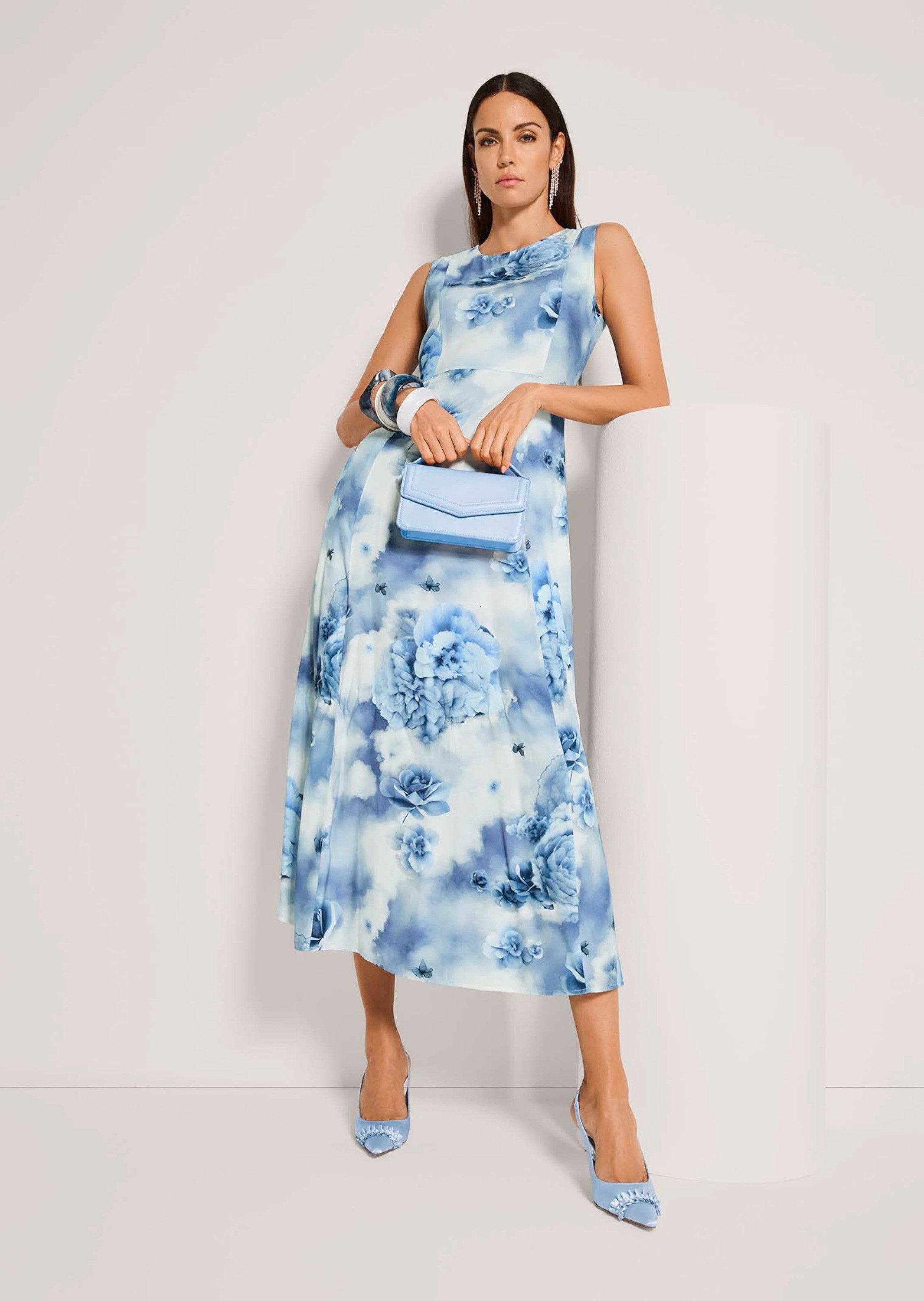 MADELEINE Maxikleid Druckkleid mit floralem Print Sommerkleid mit Rundhals, Teilungsnähten, Wadenlänge und ohne Arm