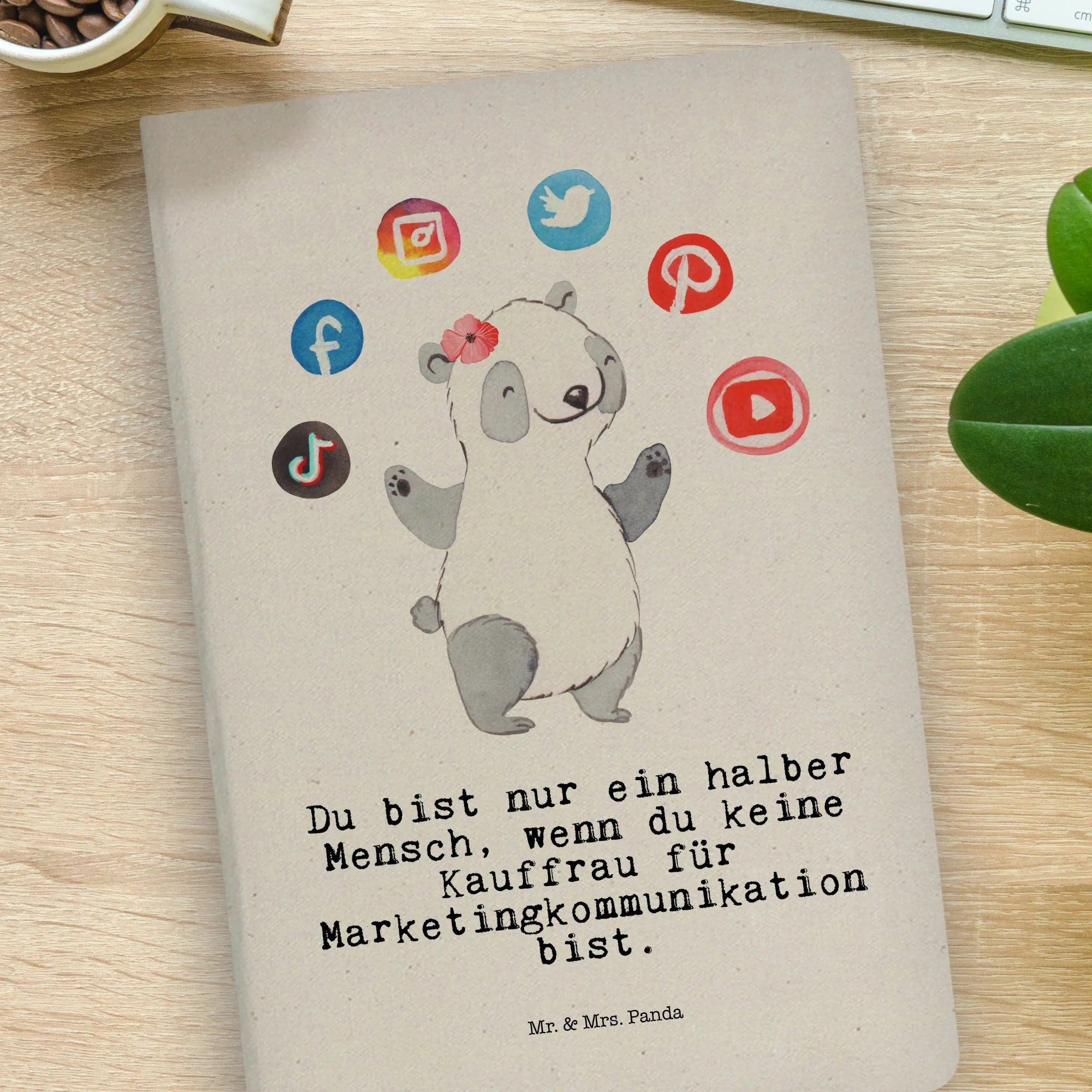 Thumbnail - Mr. & Mrs. Panda Notizbuch Kauffrau für Marketingkommunikation Herz - Transparent - Geschenk, Mi Mr. & Mrs. Panda, Bezau...