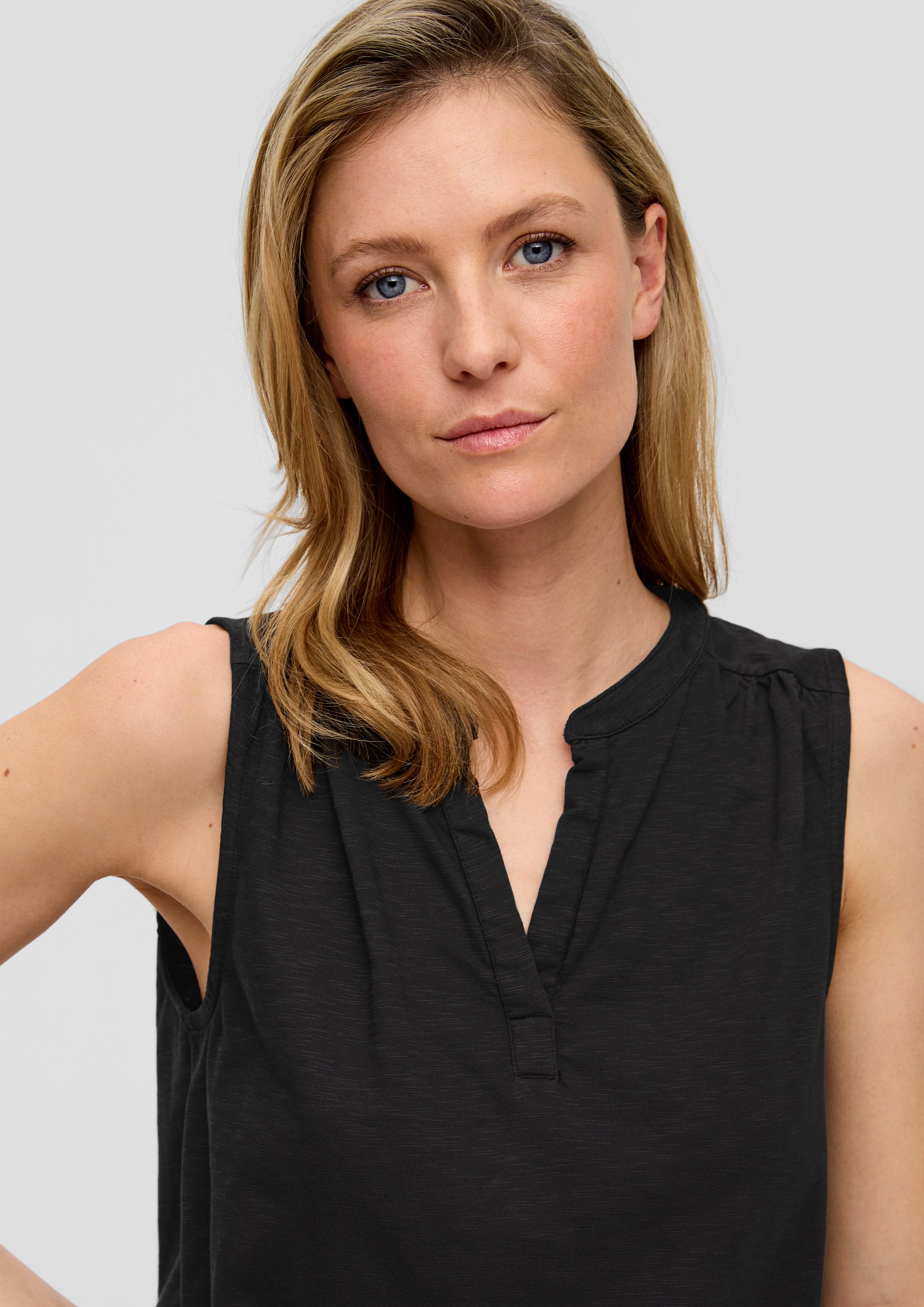 s.Oliver T-Shirt Ärmelloses Shirt mit Tunika-Ausschnitt günstig online kaufen
