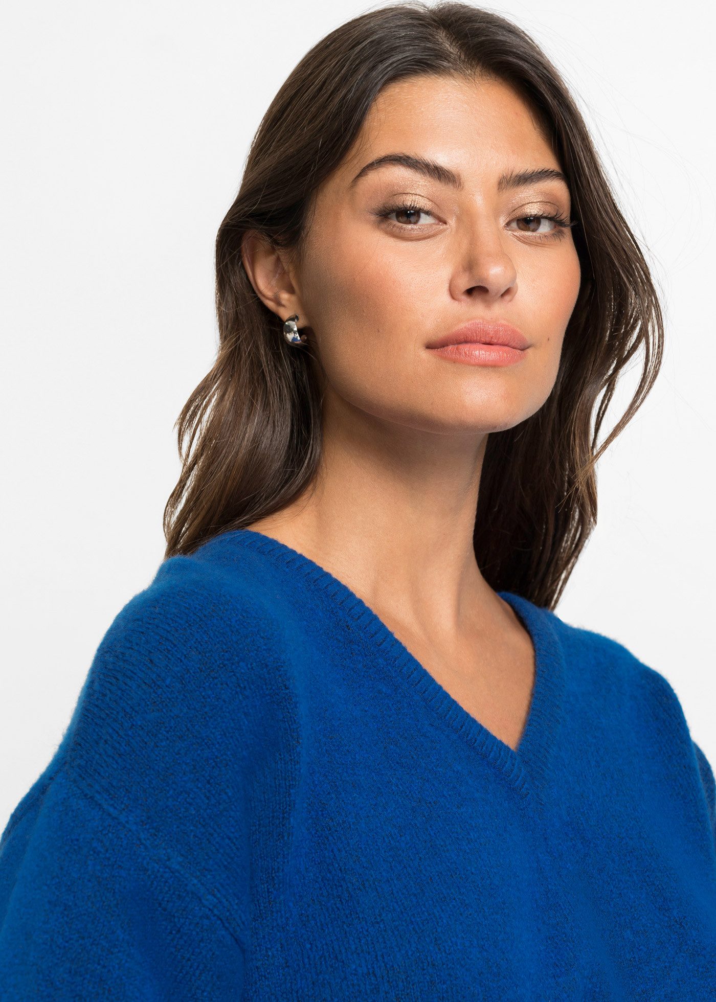 bonprix Strickpullover aus weichem Material, mit V-Ausschnitt, Oversize-Passform