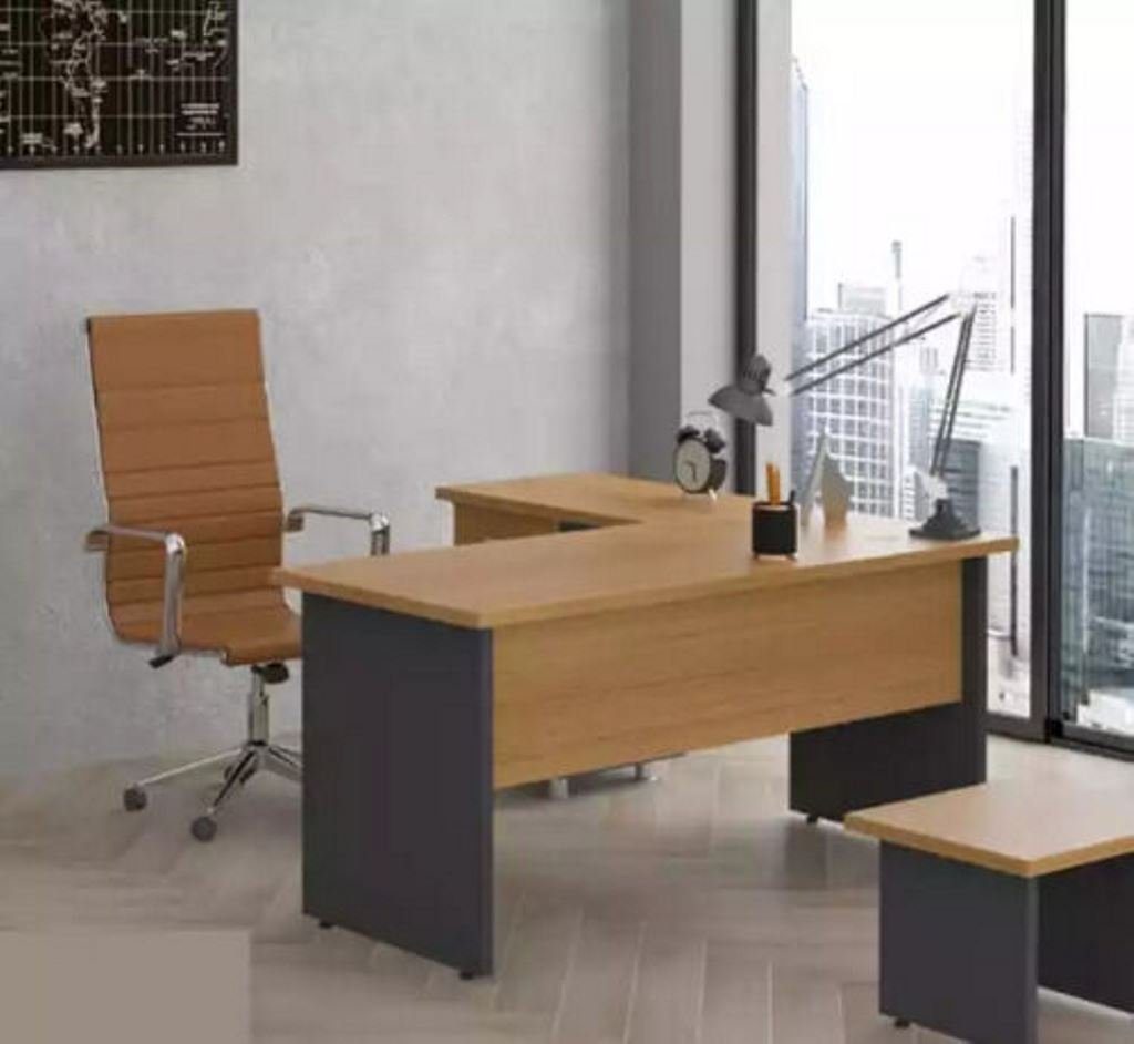 JVmoebel Eckschreibtisch Eckschreibtisch Arbeitszimmer Design Büromöbel Holz Tisch Office (1-St), Made in Europa | Eckschreibtische