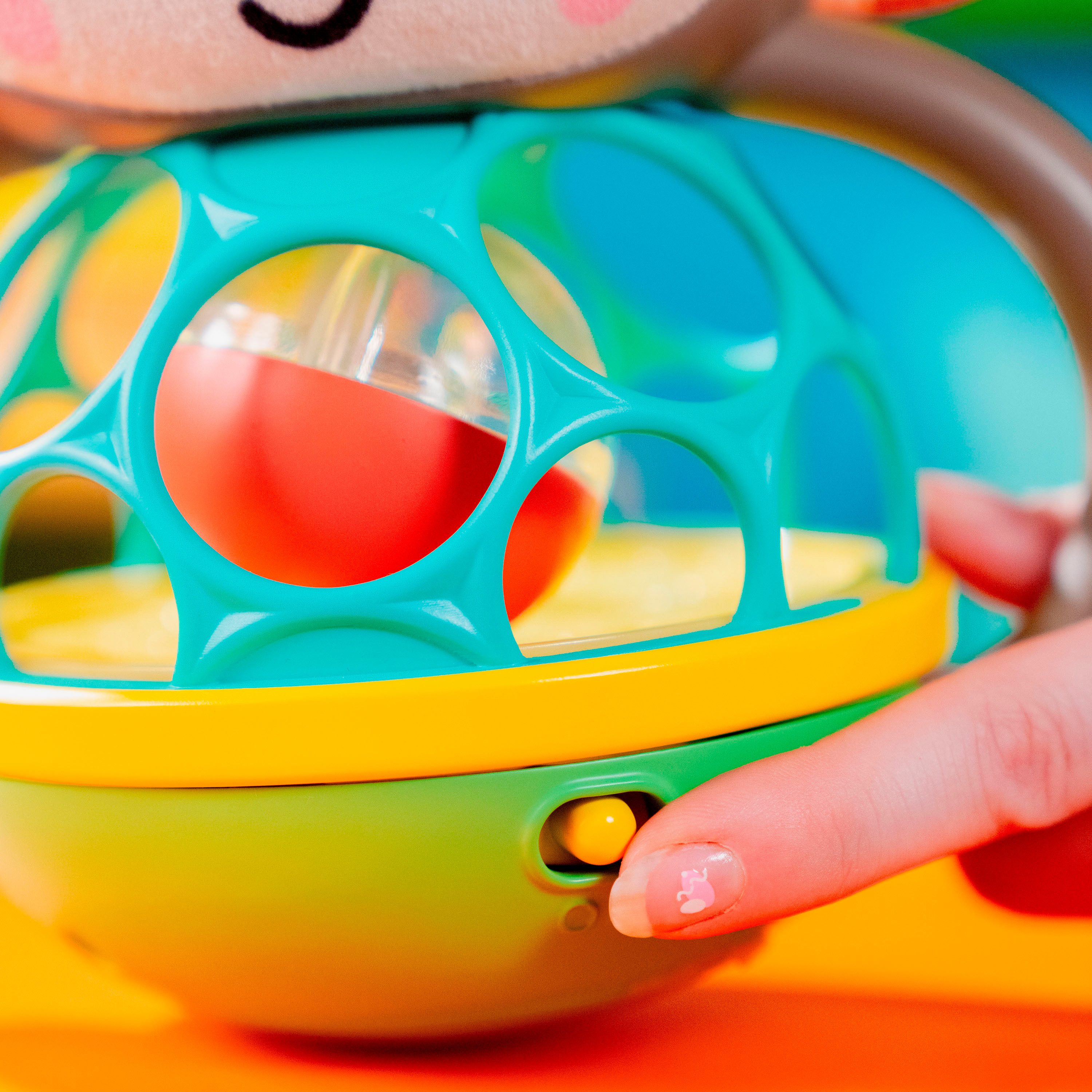 Bright Starts Greifspielzeug Grab & Giggle Monkey™ Multi-Sensory Toy, mit Sound