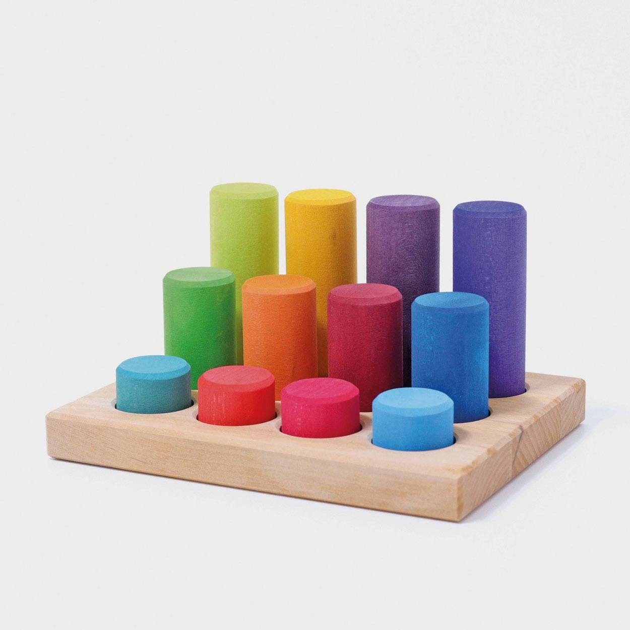 GRIMM´S Spiel und Holz Design Steckspiel Walzen 12 Teile Holzspielzeug Stapelsteine Spielbausteine
