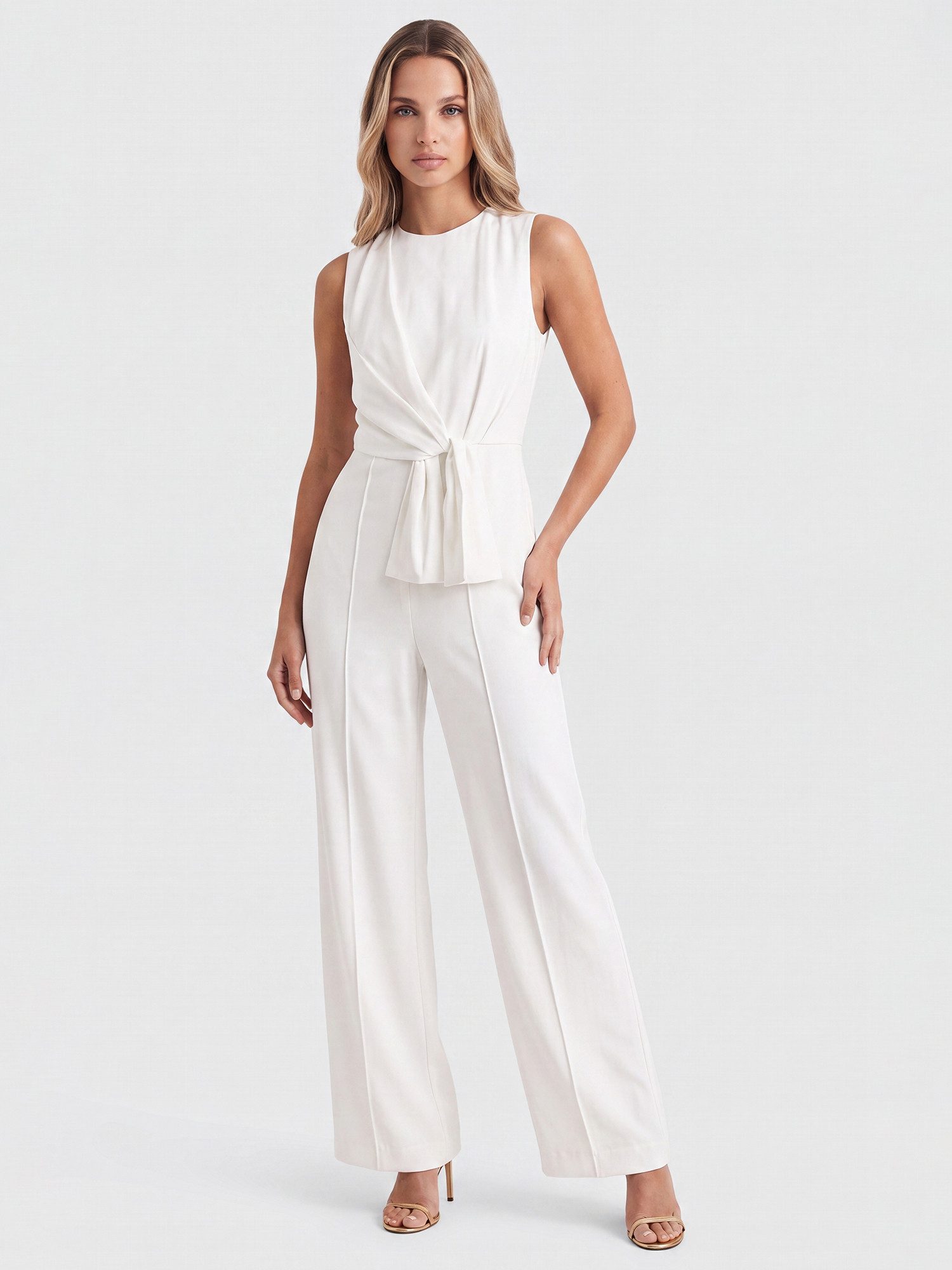 Apart Jumpsuit mit Wickeloptik