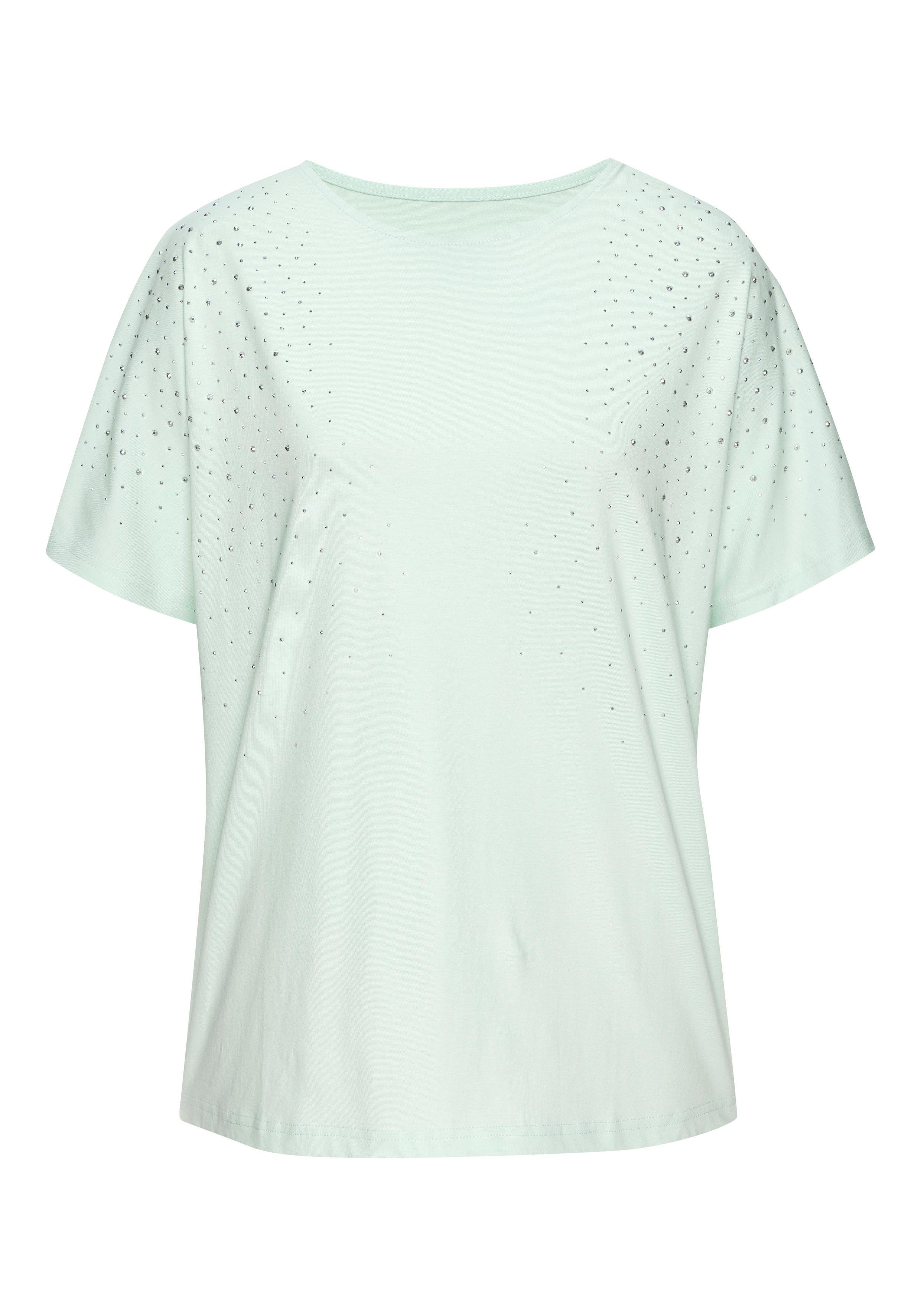 LASCANA T-Shirt mit Strasssteinen aus angenehmer Baumwoll-Viskose-Qualität. € 29,99, (€ 29,99 pro 1 Stk).