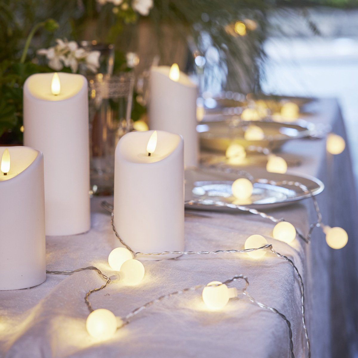 STAR TRADING LED-Lichterkette BERRY 50 warmweiße opale Kugeln L: 7,35m Deko Lichterkette für Außen, 50-flammig