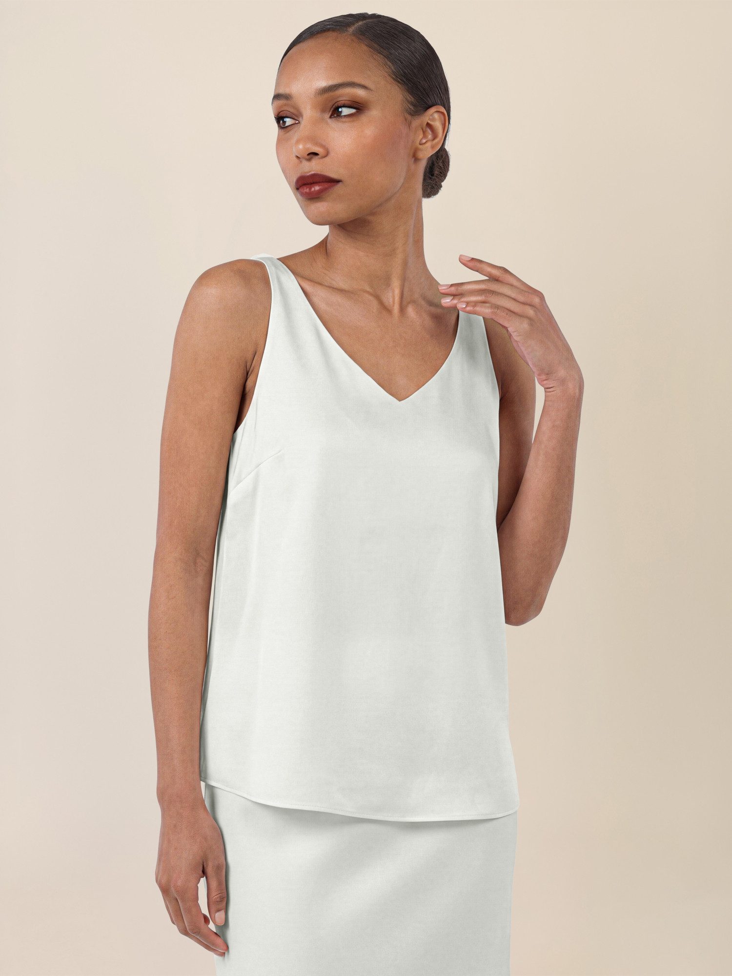 Apart Blusentop mit tiefem V-Ausschnitt