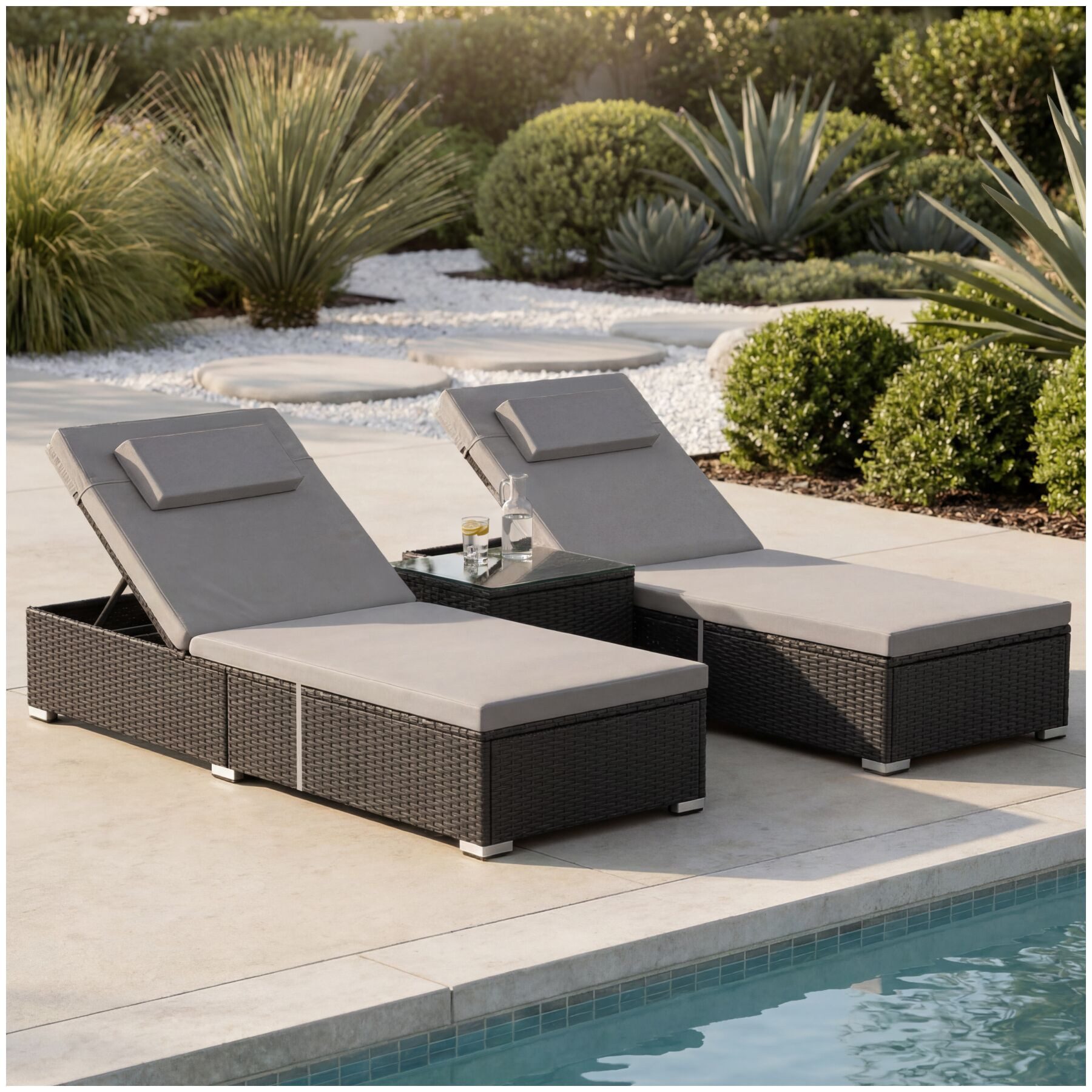 tectake Gartenliege Rattan-Doppelliege mit Tisch, mit abnehmbaren Kopfpolstern, Sonnenliege Carbonera, 1 St., in schwarz, wetterfest und UV-beständig, Belastbarkeit je 200 kg, verstellbar
