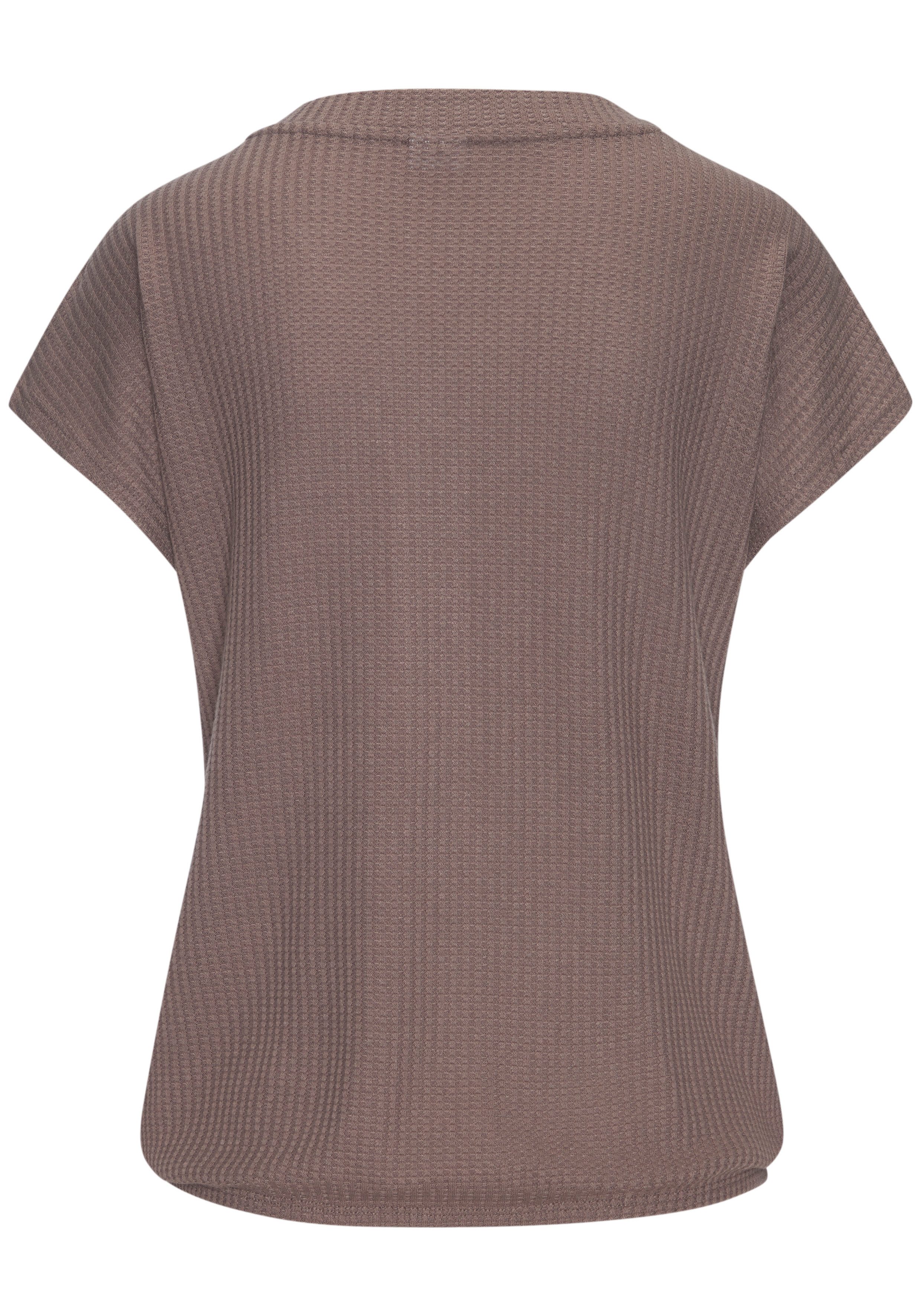 LASCANA Kurzarmshirt mit Zierknopfleiste aus weicher Piqué-Qualität