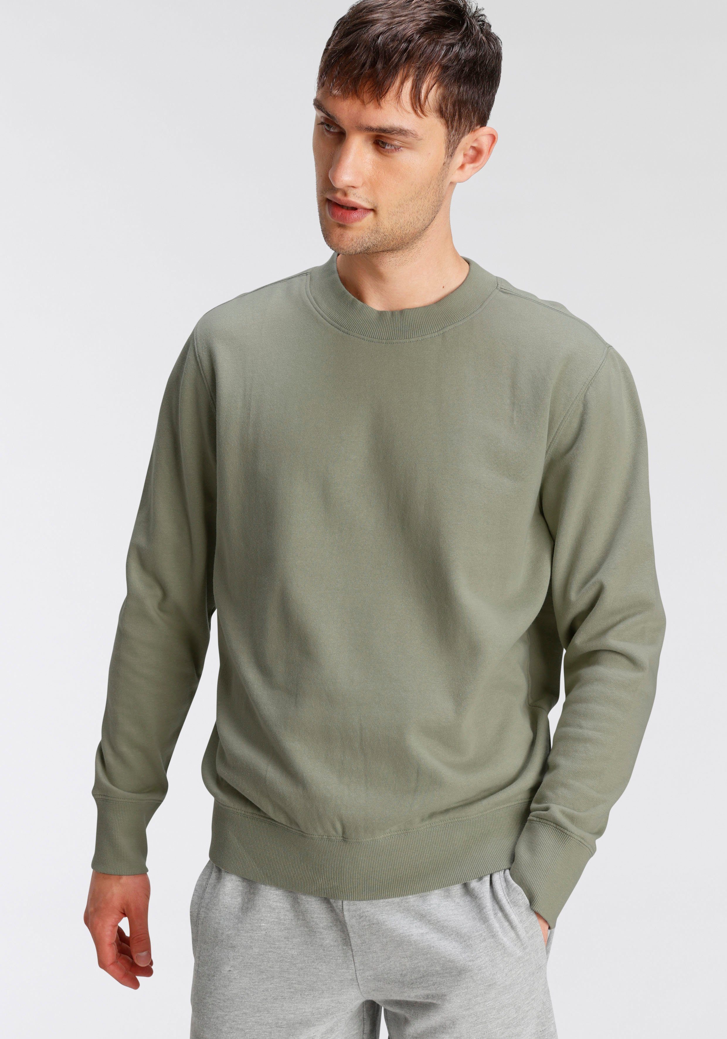 OTTO products Sweatshirt aus Bio-Baumwolle olivgrün