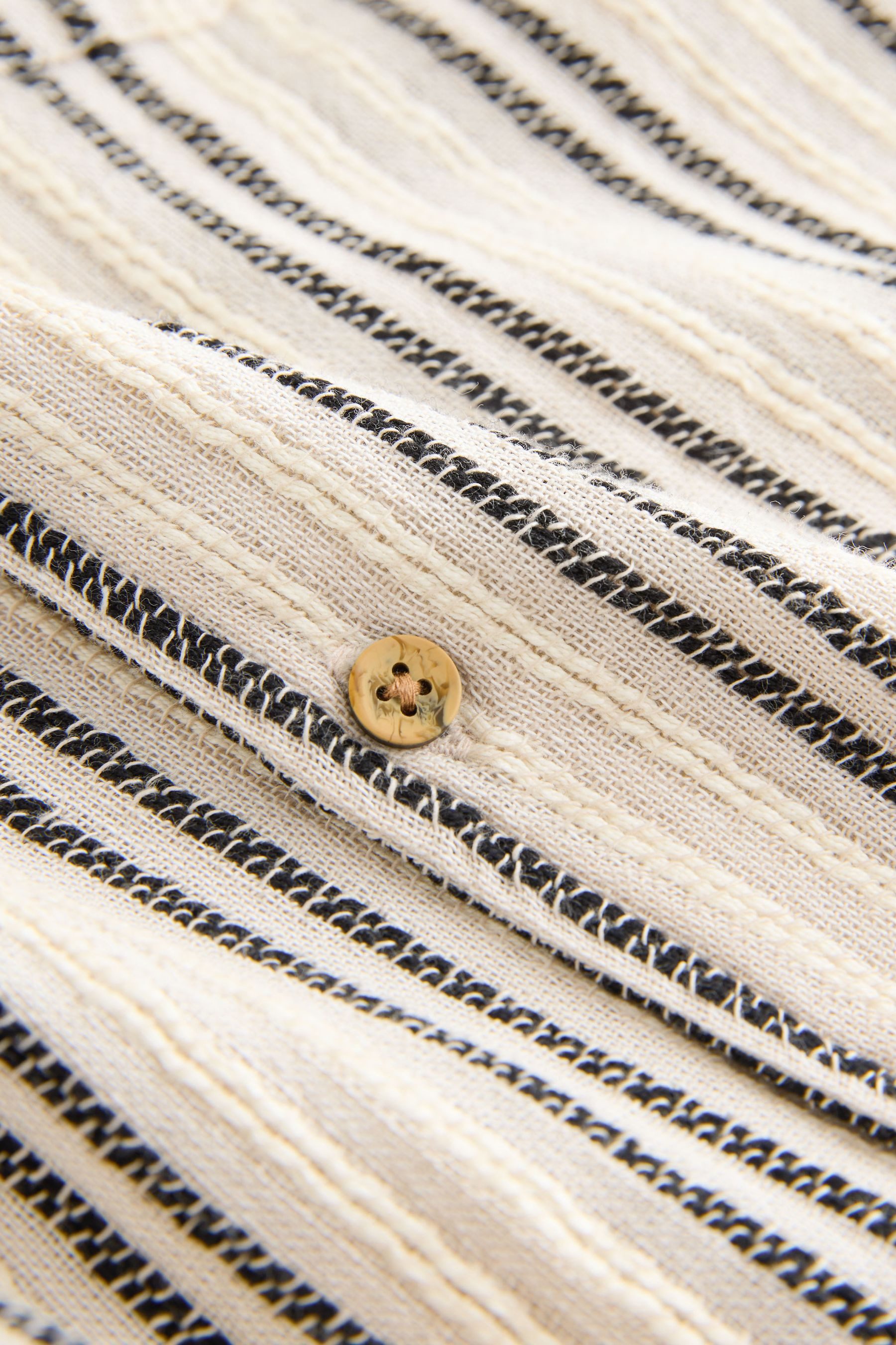 Next Kurzarmhemd Kurzarmhemd mit Streifenstruktur und Revers (1-tlg) – Bild 4 von 5