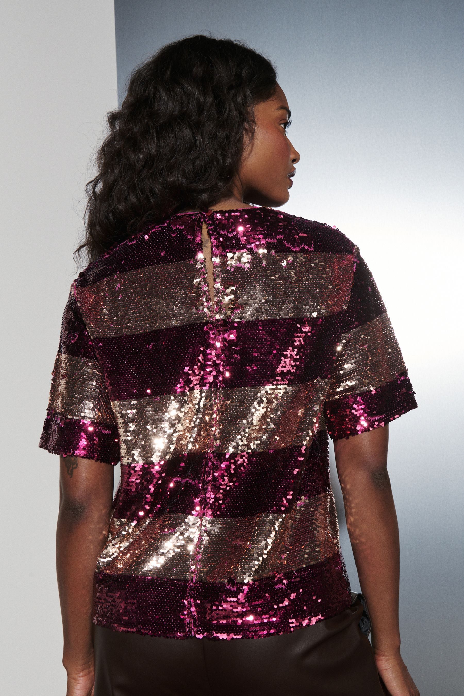 Next Paillettenshirt Gestreiftes Rundhals-T-Shirt mit Pailletten (1-tlg) günstig online kaufen