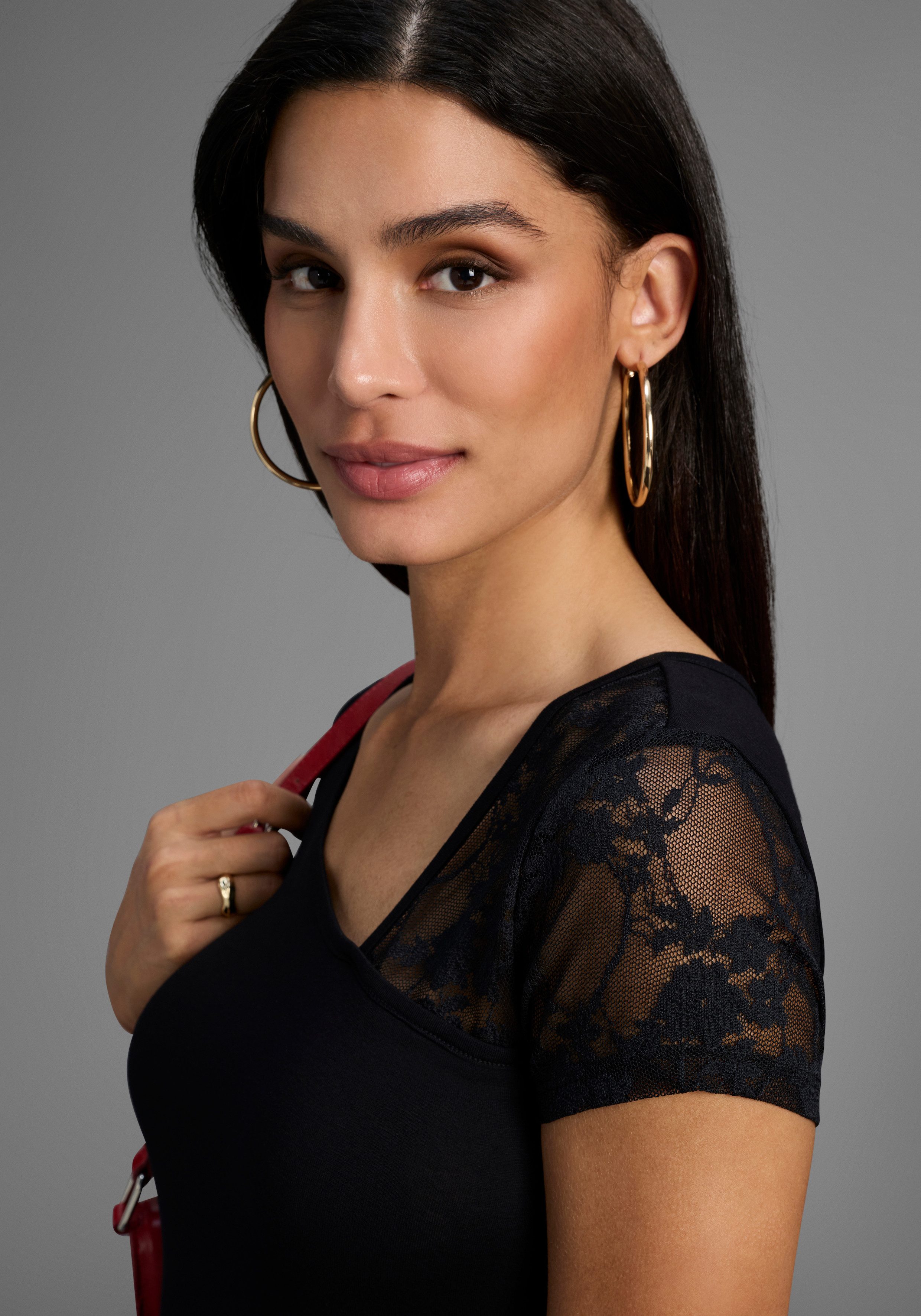 Melrose T-Shirt Kurzarm, feminin geschnitten, asymmetrischer Ausschnitt