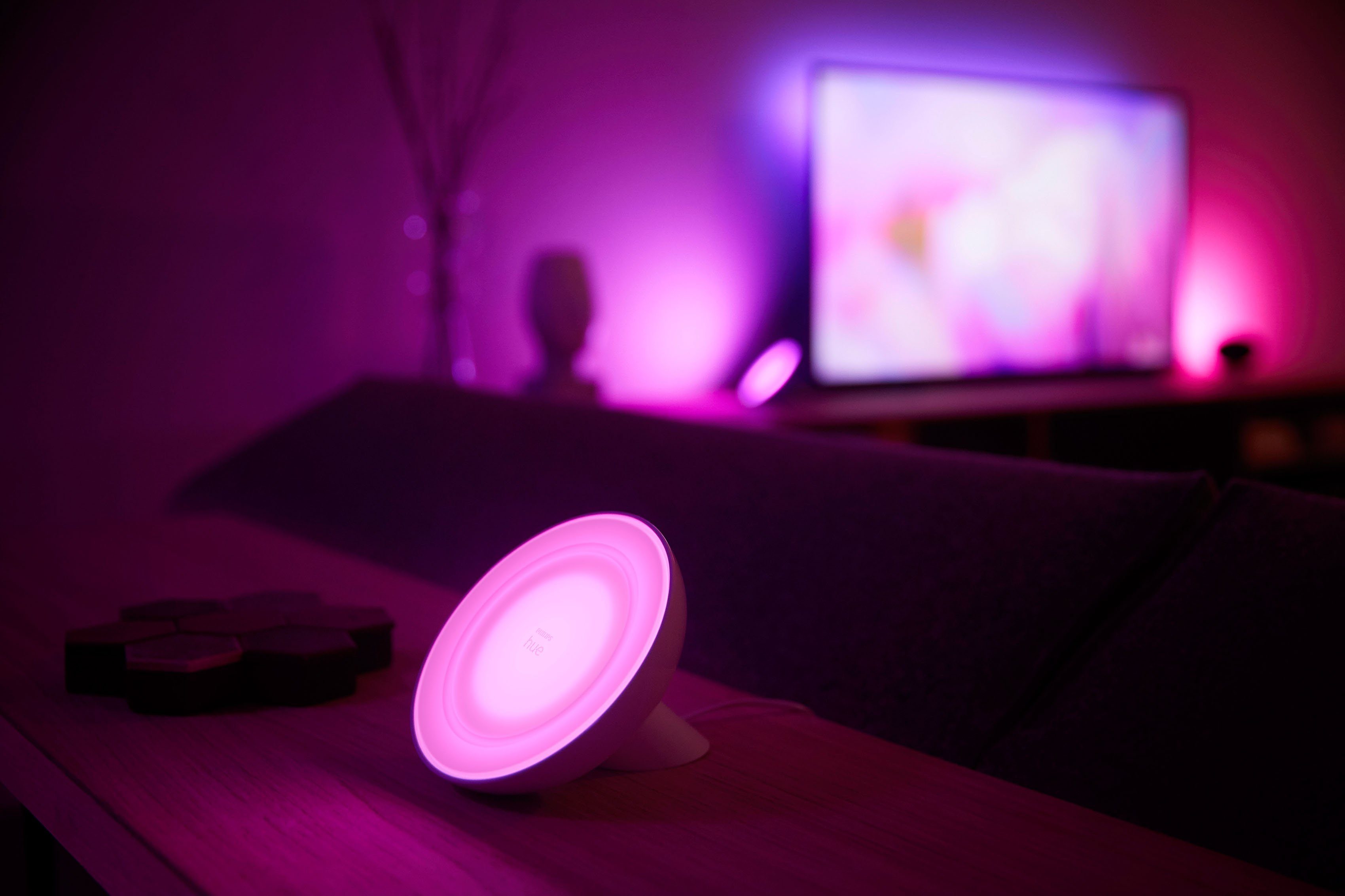 Philips Hue LED LED fest integriert, Kaltweiß, Tischleuchte Tischleuchte, Neutralweiß, Smart Farbsteuerung, Bluetooth, LED Lumen Warmweiß, Ein-/Ausschalter, Farbwechsler, Dimmfunktion, Home, weiß, 500 Bloom