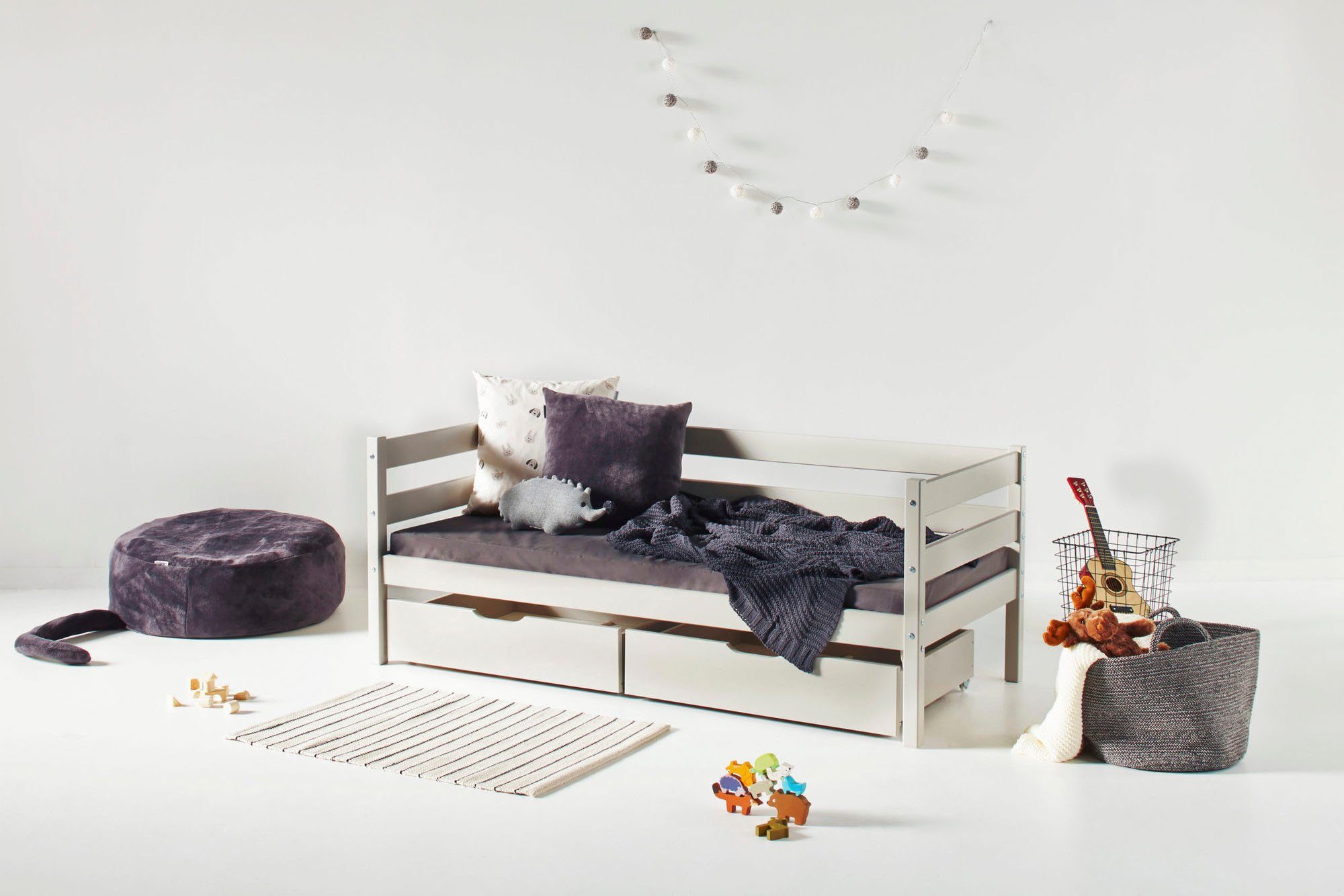 Comfort Einzelbett 8 in ECO wahlweise und Matratze Hoppekids (Set), mit Farben, Dove Absturzsicherung Grey Rollrost mit