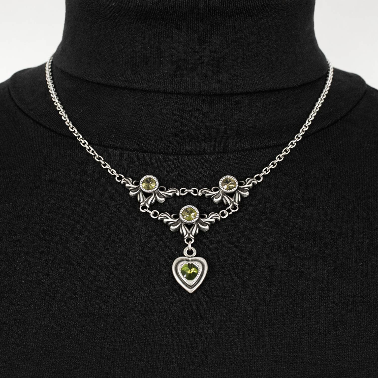 LUISIA® Kette mit Anhänger Halskette "Isabel" mit Premium Kristall Herz (inkl. Schmuckbox)