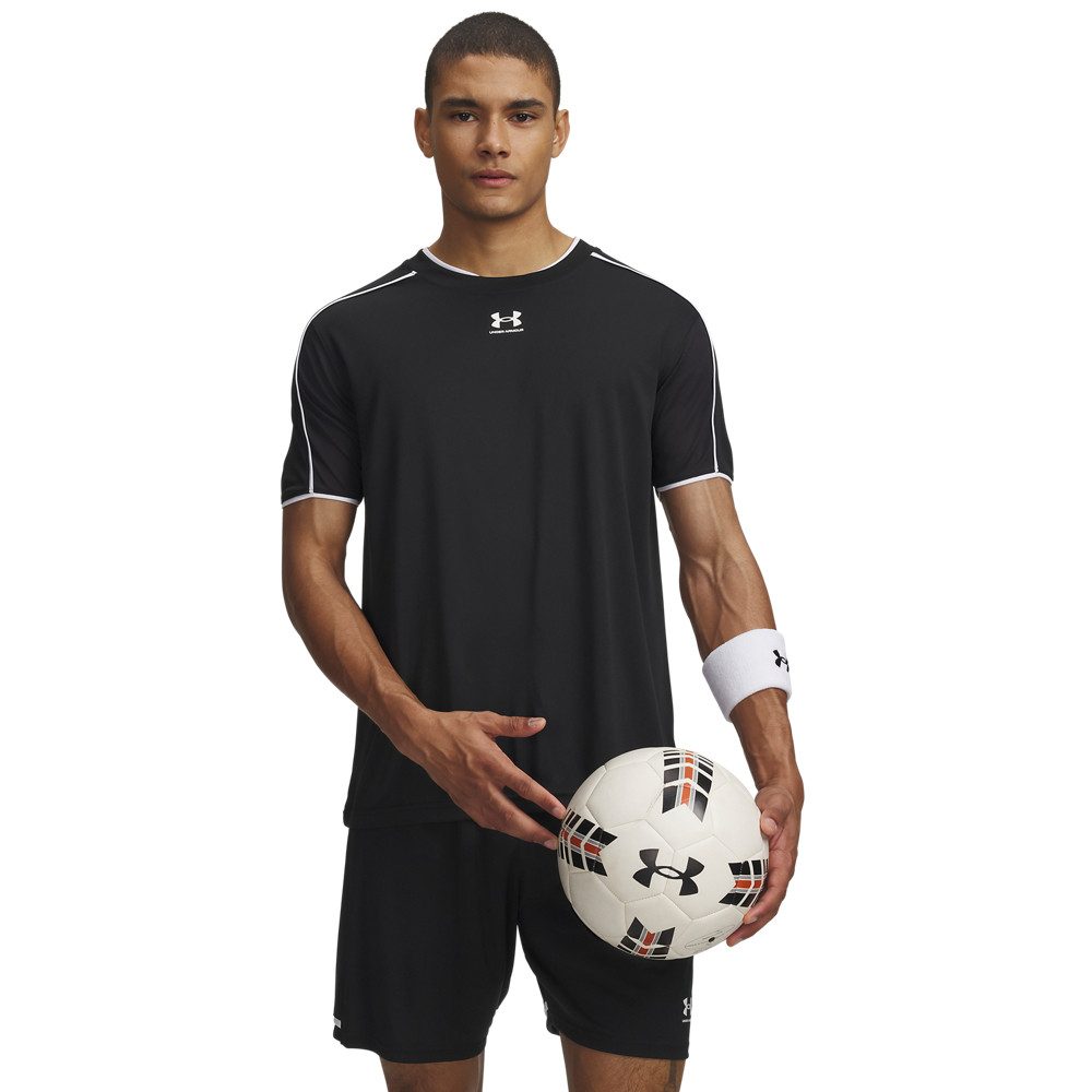 Under Armour® Trainingsshirt UA M CHALLENGER TRAIN SS (1-tlg) atmungsaktives Material, schnell trocknend, geruchsregulierend