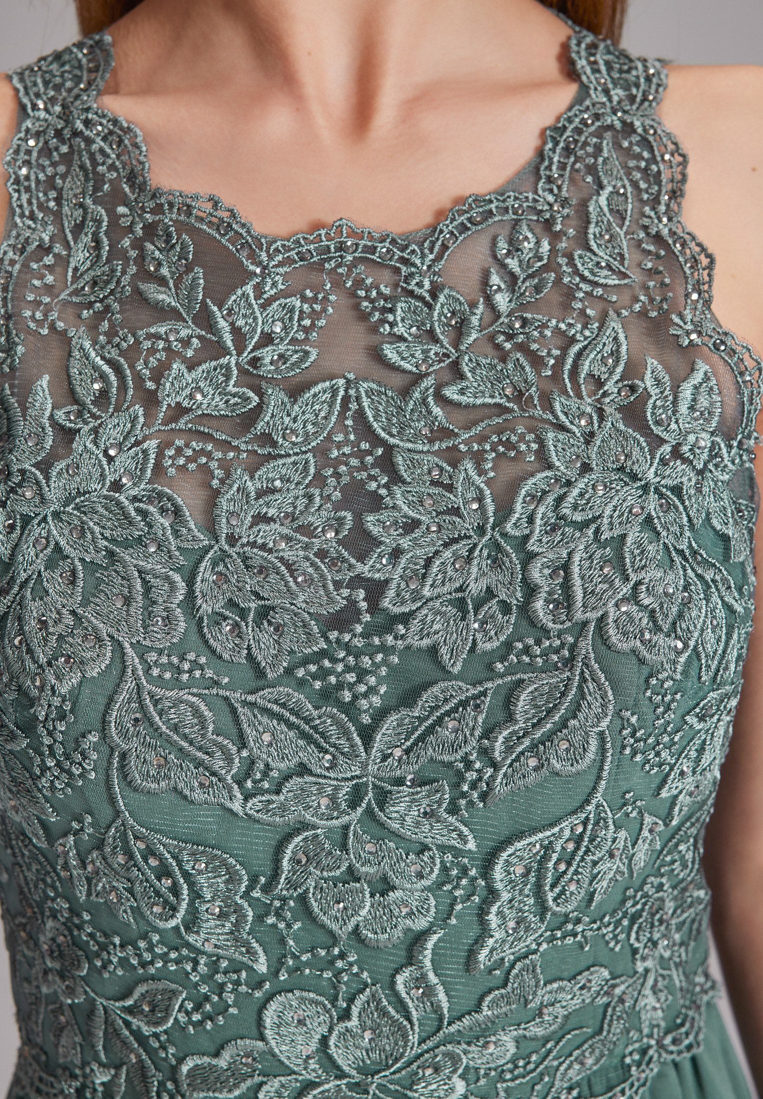 Hey Kyla Abendkleid - High-closed-Abendkleid mit floraler Spitze Taillierter Schnitt mit ausgestelltem Rockteil – Bild 4 von 5