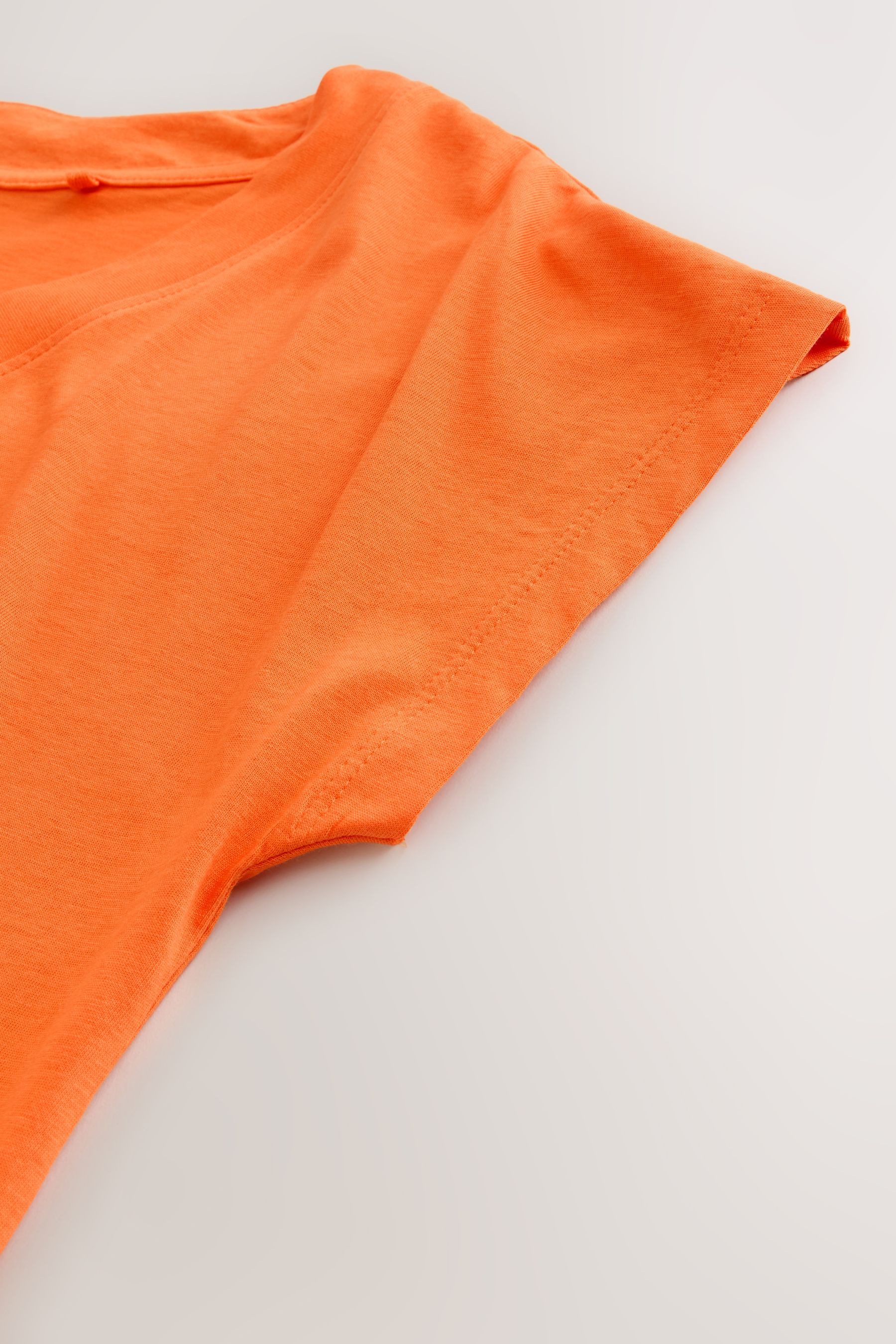 Next T-Shirt T-Shirt mit V-Ausschnitt und angesetzten Ärmeln (1-tlg)