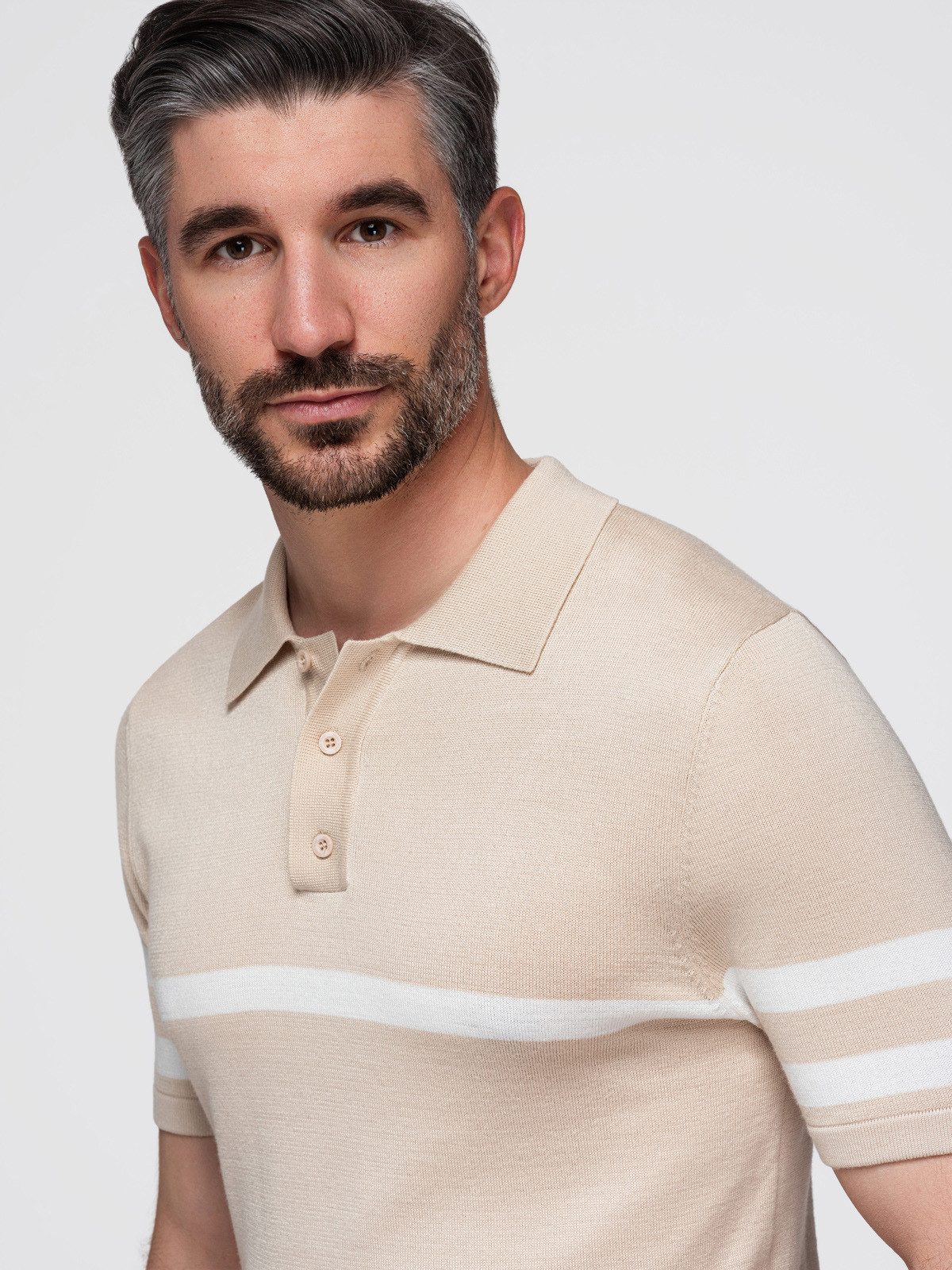beige/white