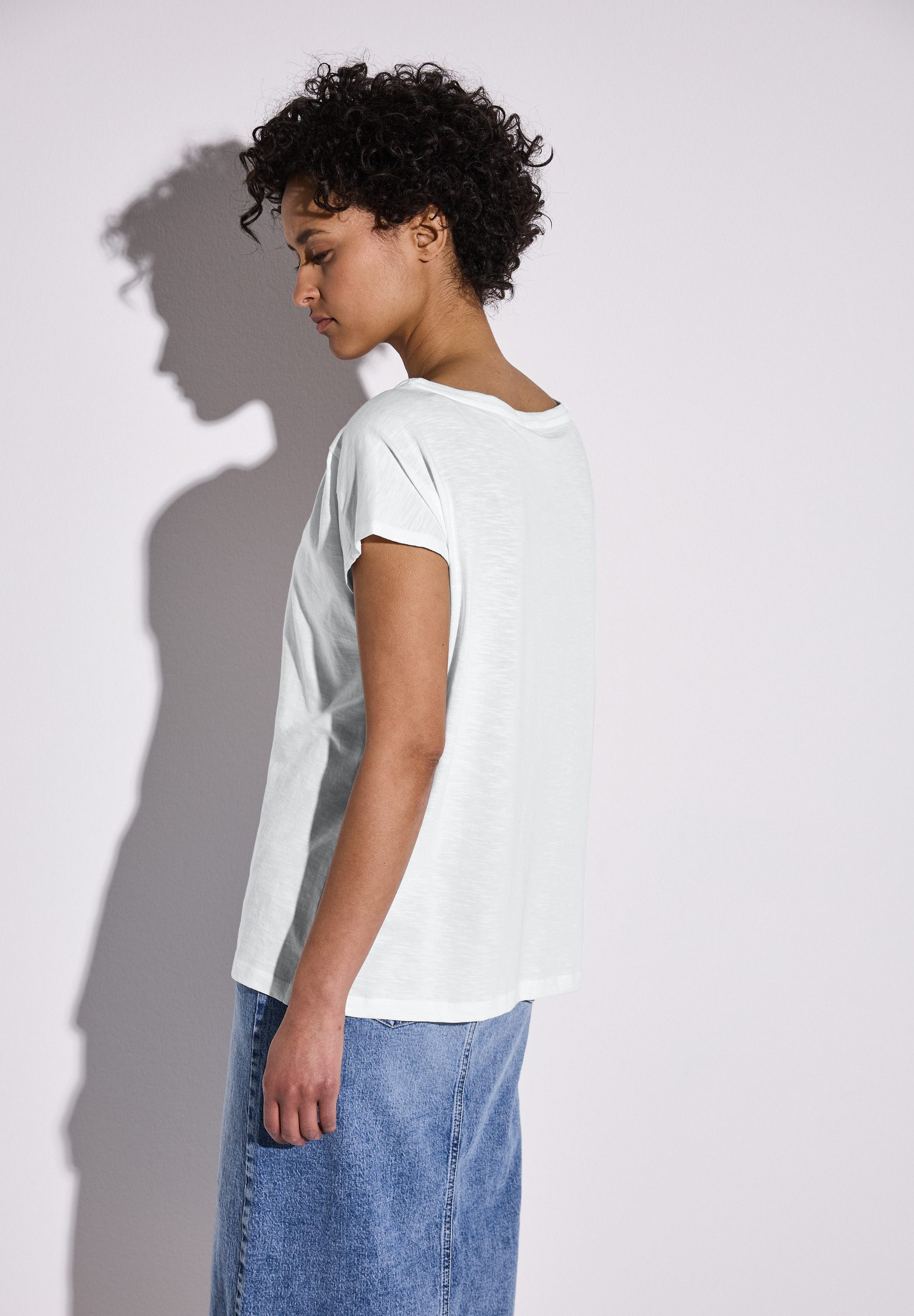 STREET ONE T-Shirt mit Seitlichen Einschlitzen am Saum günstig online kaufen