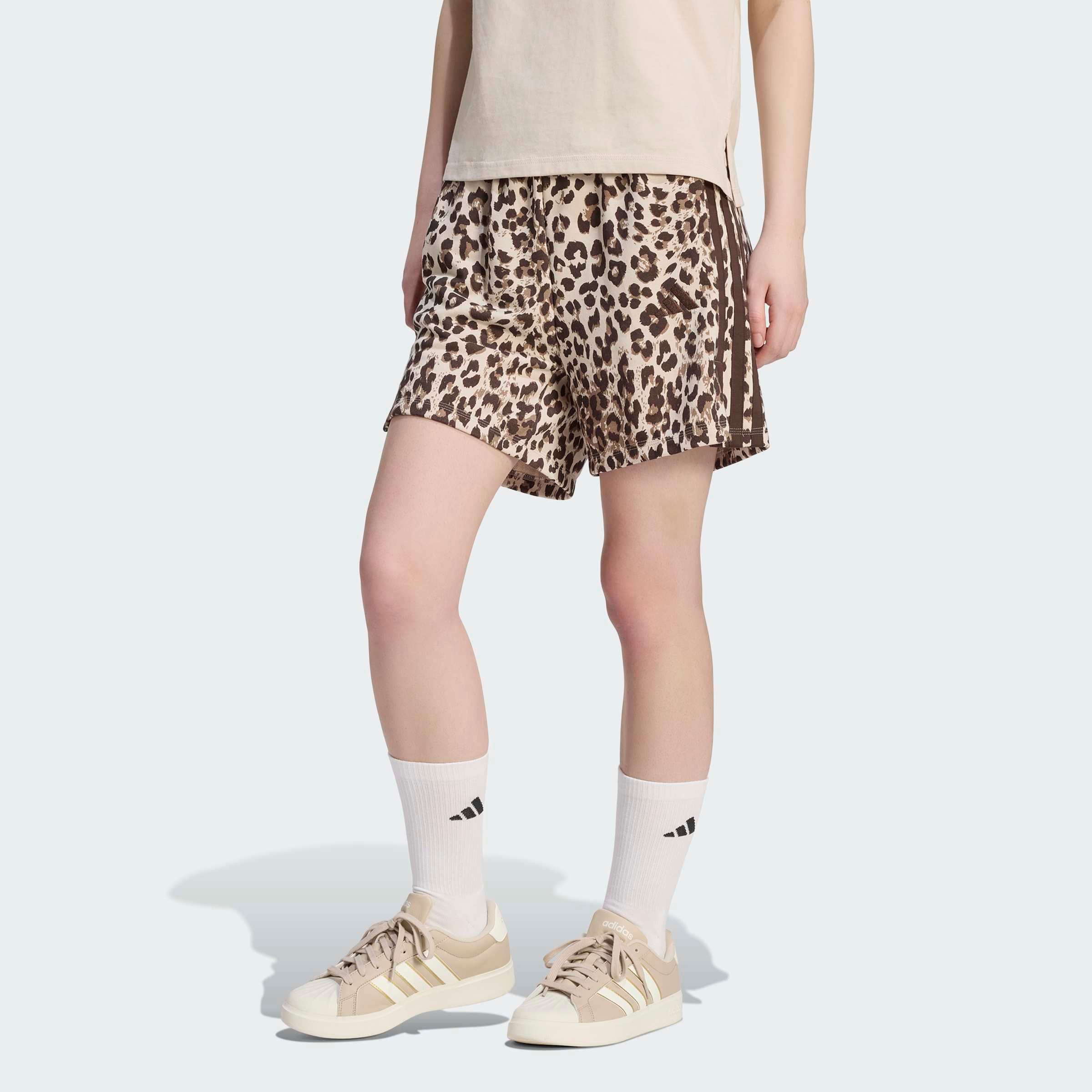 Shorts W AOP SHO