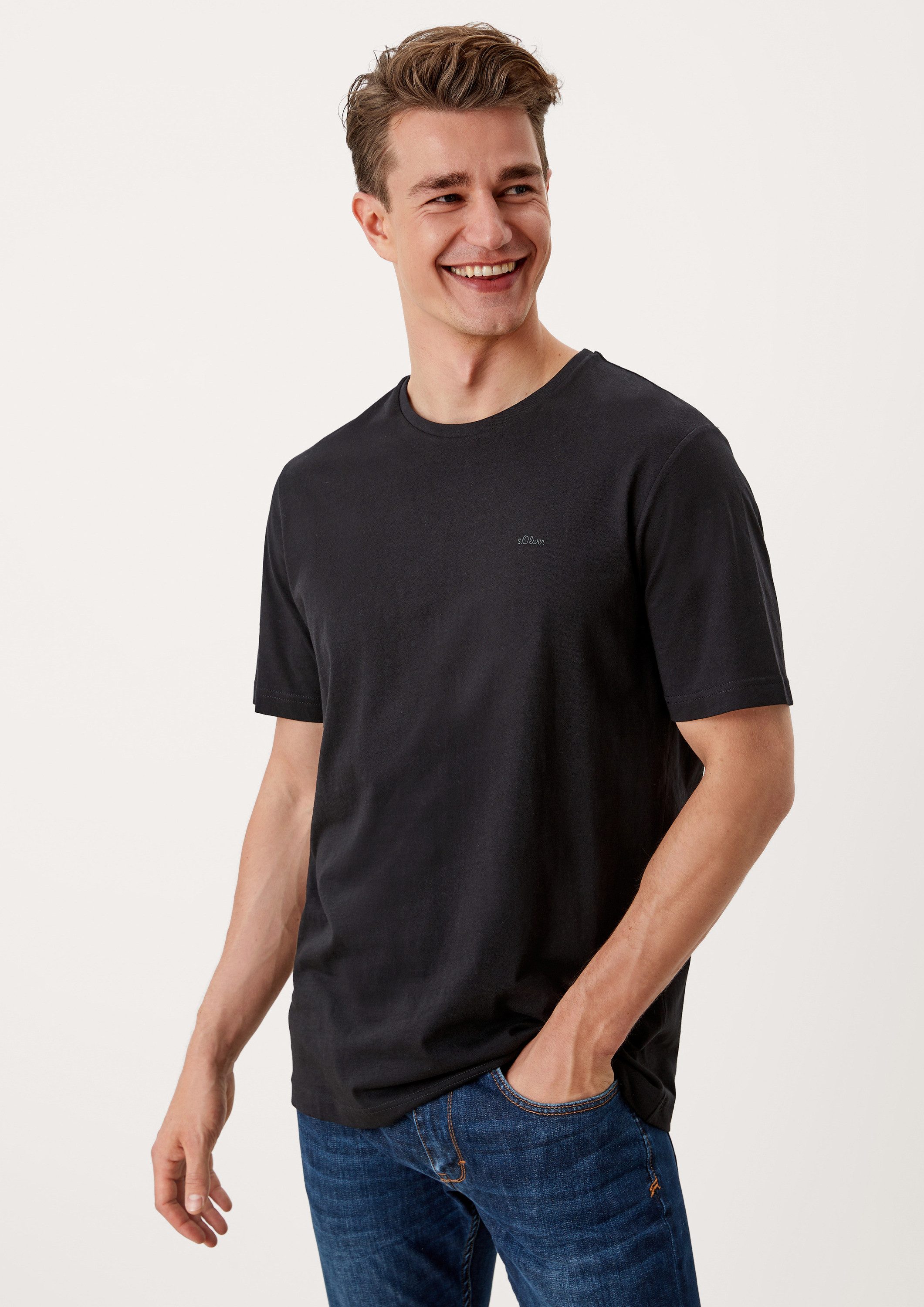 s.Oliver Kurzarmshirt T-Shirt Baumwoll-T-Shirt mit Logo-Print günstig online kaufen