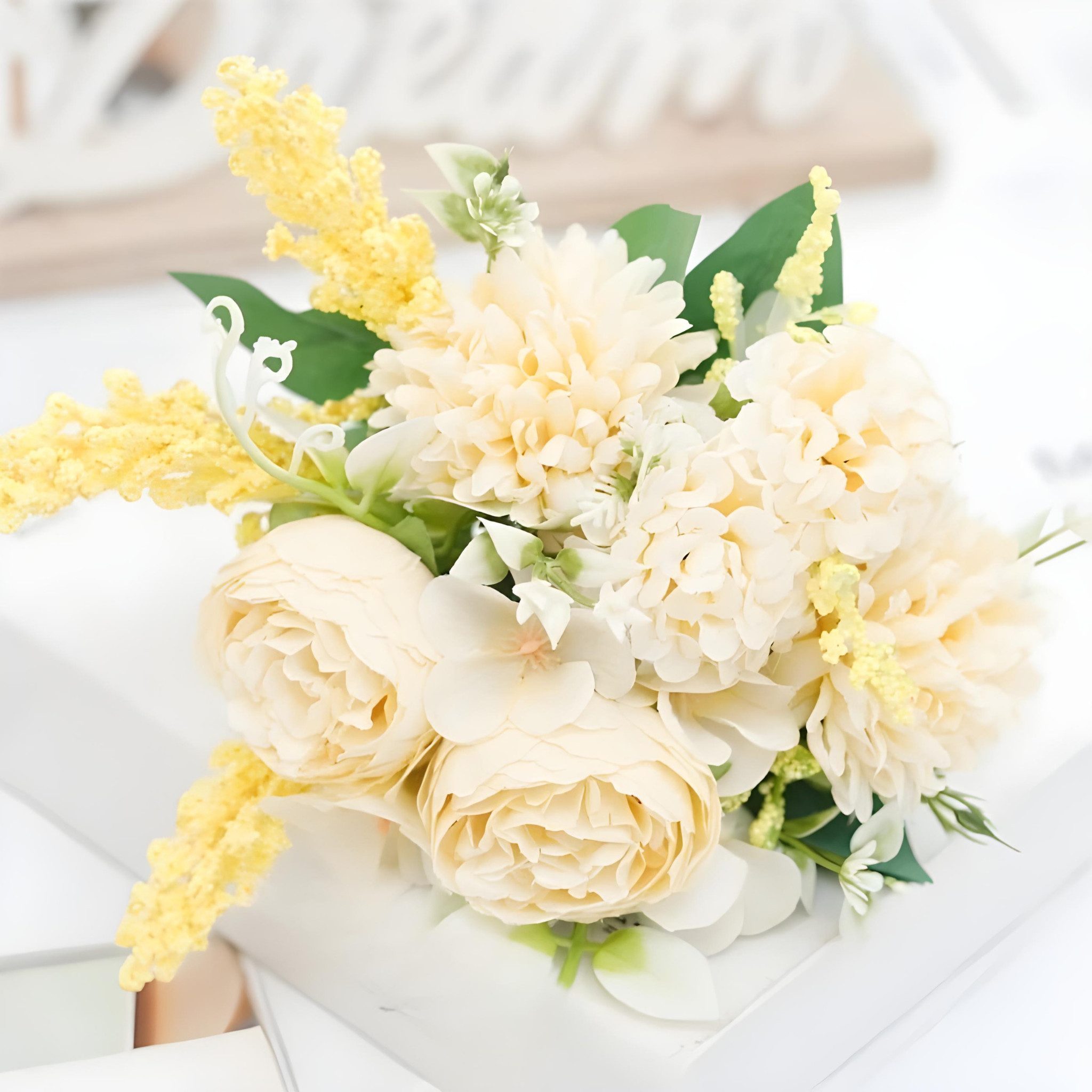 Kunstblumenstrauß Kunstblumenstrauß aus Seidenblumen – Kunstrosen, günstig online kaufen