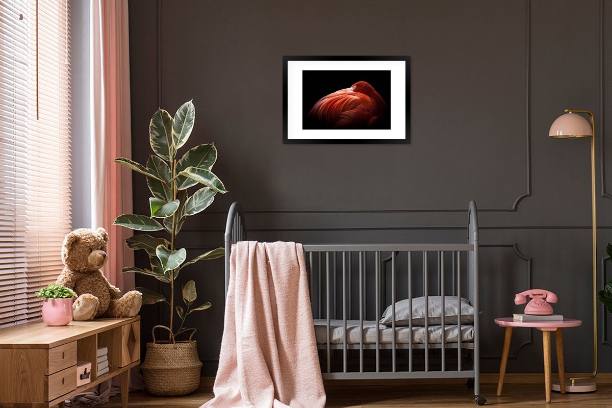 Rosa, - Federn MuchoWow - St), Schwarzem Poster mit Flamingo (1 Bilderrahmen Kunstdruck, Rahmen, Gerahmtes Poster,