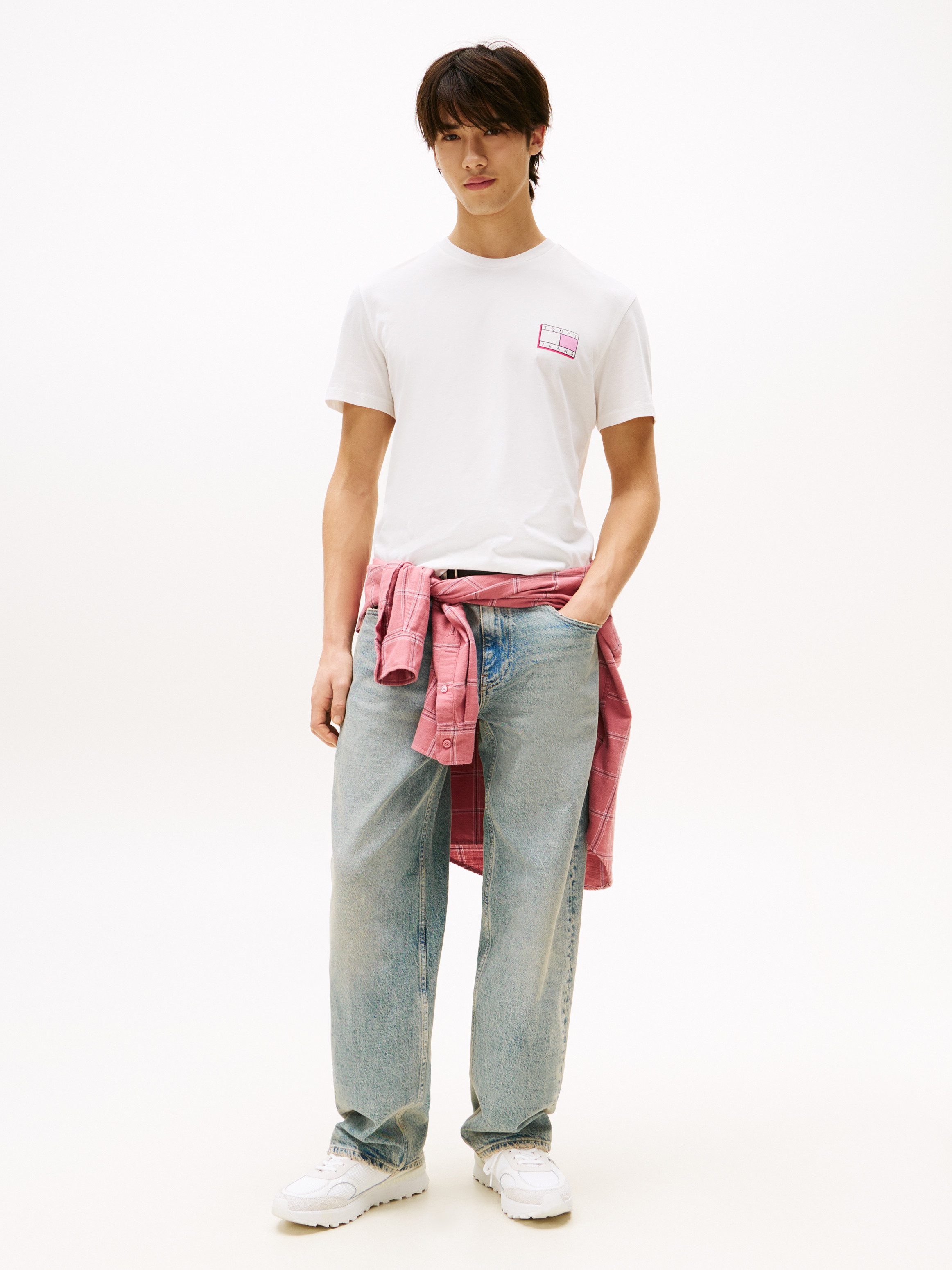 Tommy Jeans T-Shirt TJM SLIM POP COLOR FLAG TEE EXT Mit Rundhalsausschnitt günstig online kaufen