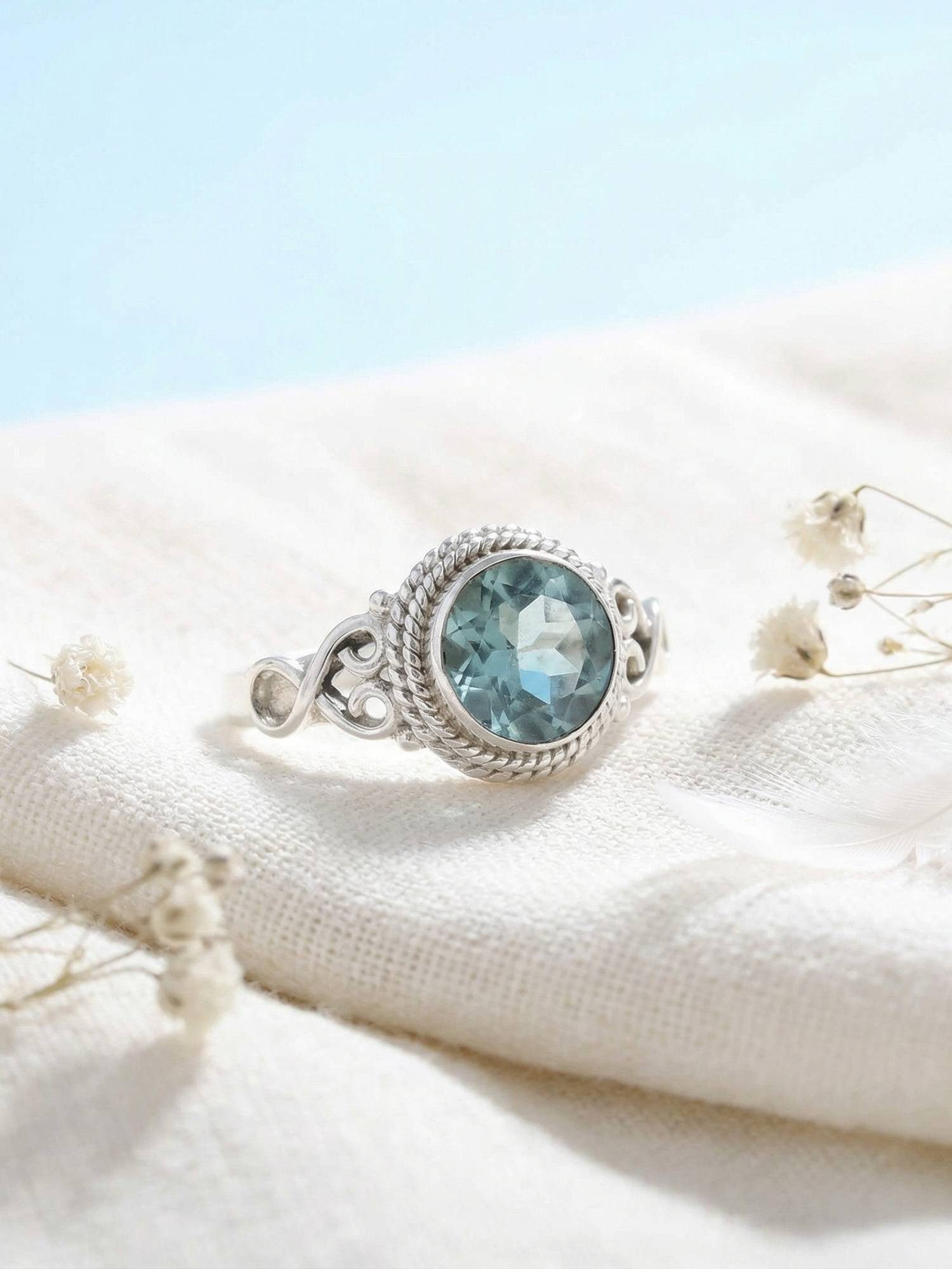 mantraroma Silberring BAGHIMI rund aus 925 Silber mit blau Topas (Ring mit Schmuckbeutel), Damenring aus 925er Silber – Bild 2 von 5