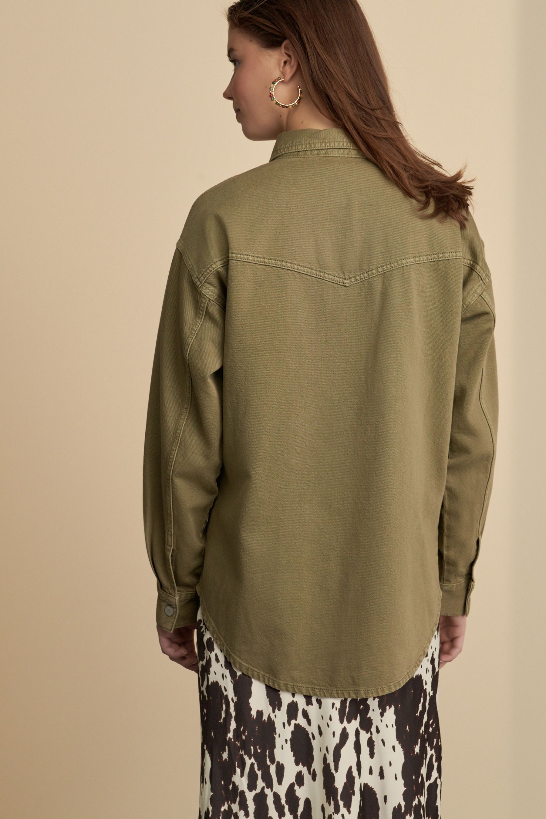 Next Jeanshemd Oversize-Denimhemd aus 100 % Baumwolle – Petite (1-tlg) günstig online kaufen