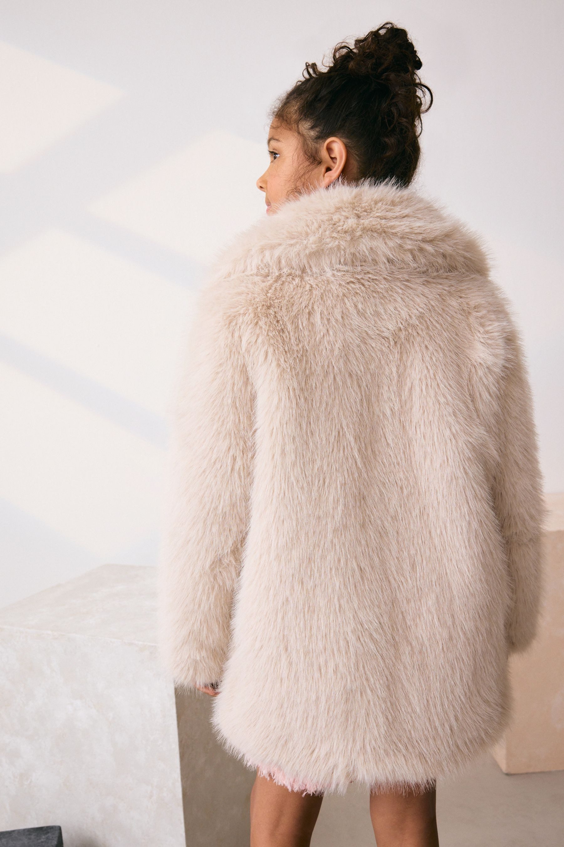 Next Fellimitatmantel Mantel aus Kunstfell (1-tlg) günstig online kaufen