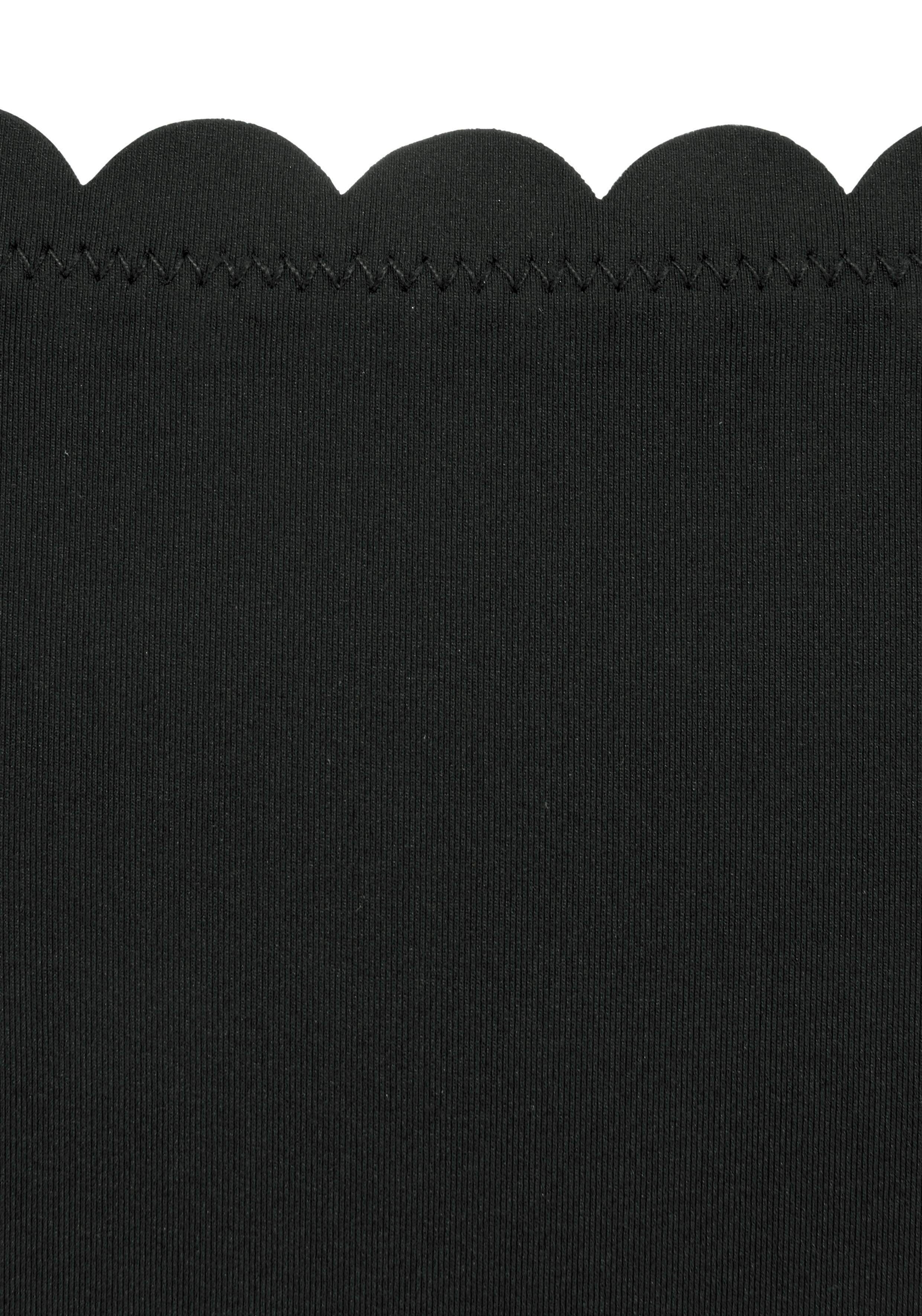 LASCANA Brasilien-Form Scallop Bikini-Hose in knapper schwarz